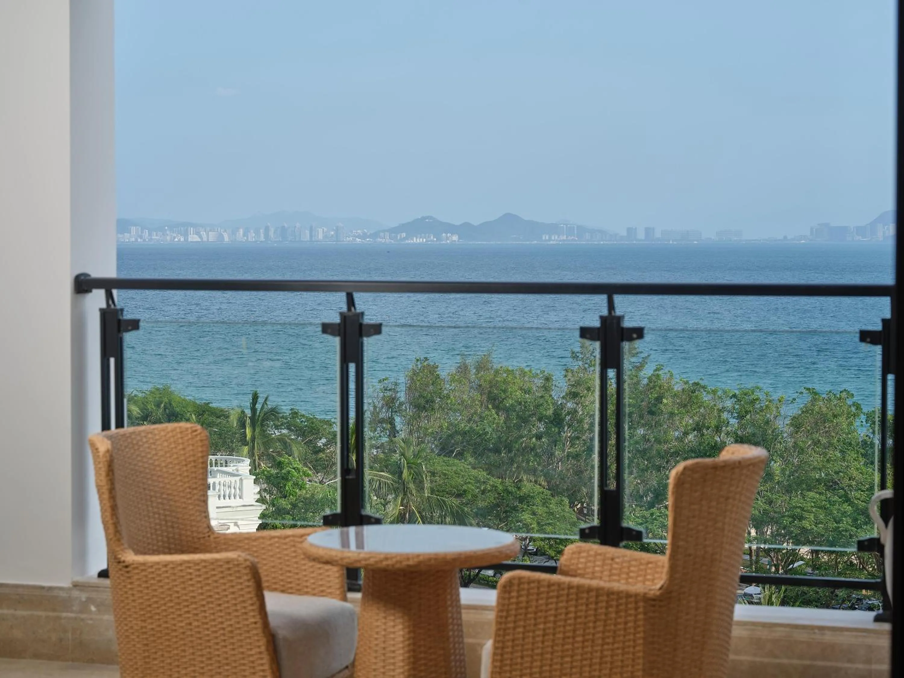 King Room with Sea View in Doubletree By Hilton Sanya Bay