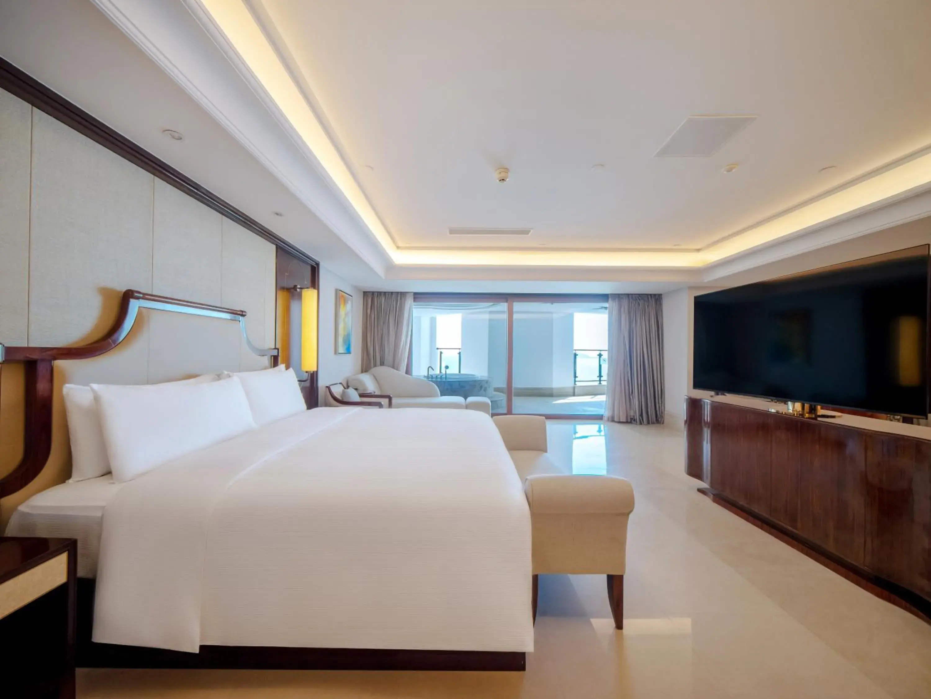 King Studio with Sea View in Doubletree By Hilton Sanya Bay King Studio with Sea View in Doubletree By Hilton Sanya Bay