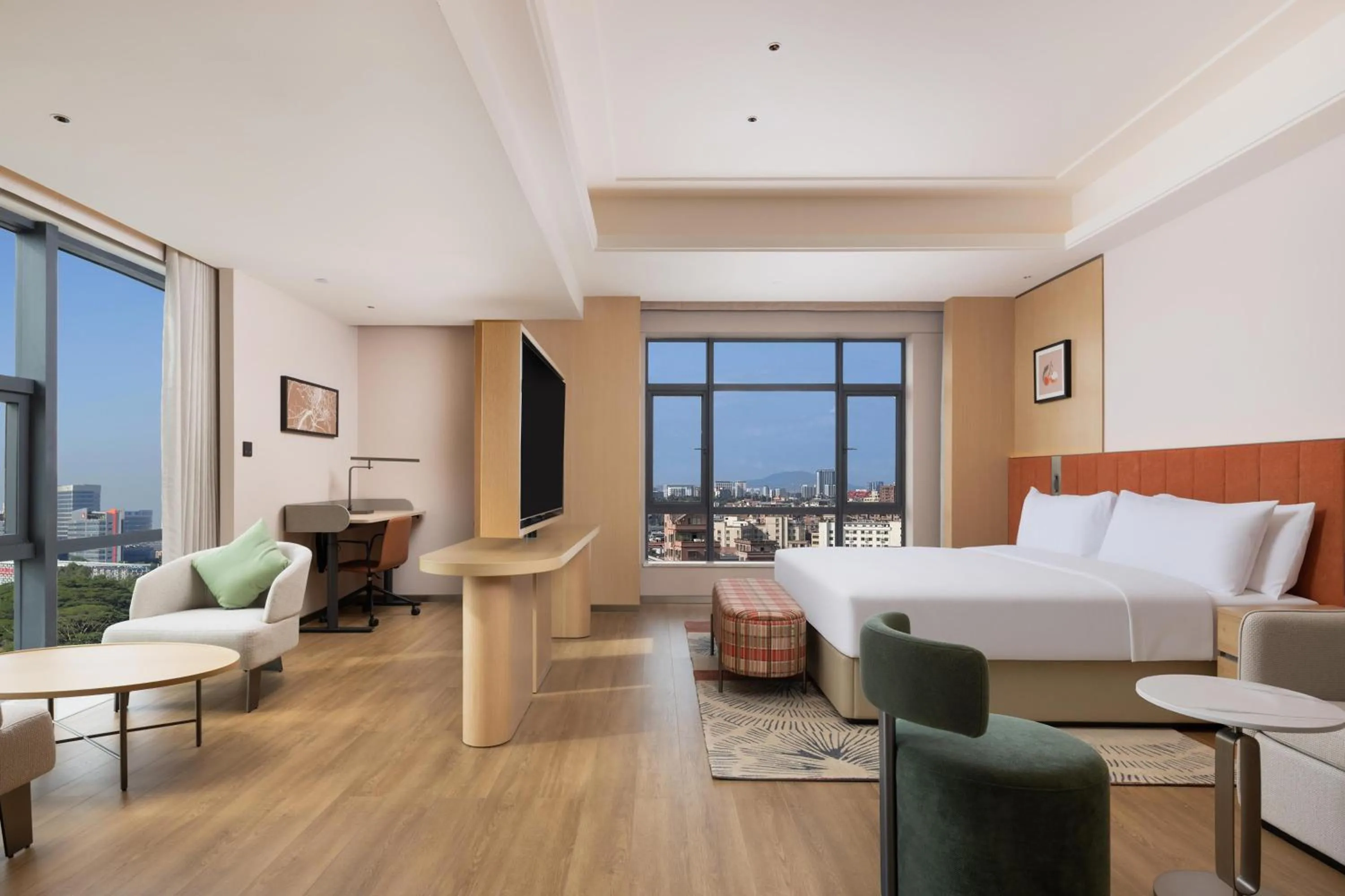 Deluxe King Room with Sofa Bed in Hilton Garden Inn Dongguan Wanjiang Jiangjing Road