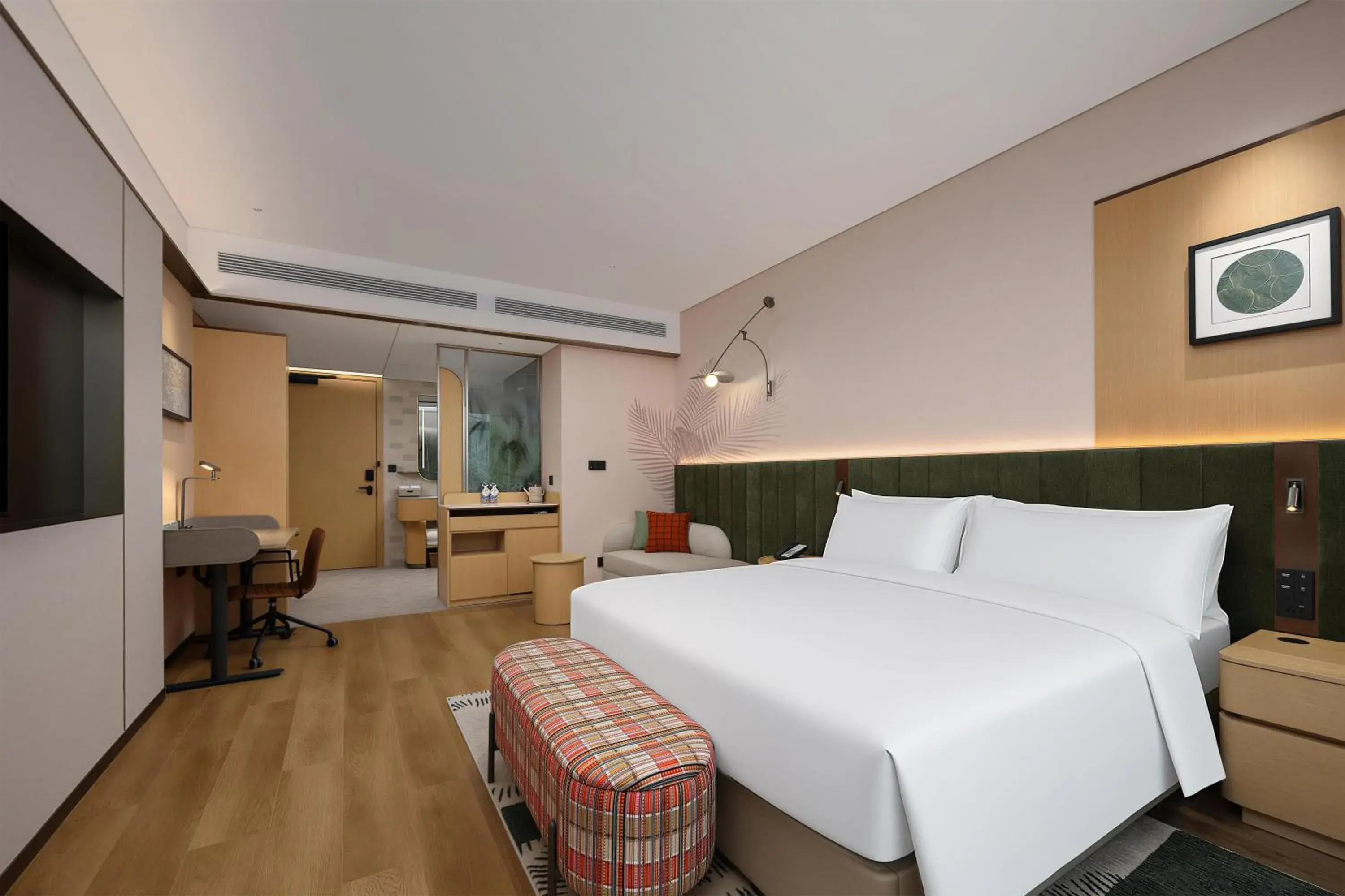 King Guest Room in Hilton Garden Inn Ningguo Chengxi Lake King Guest Room in Hilton Garden Inn Ningguo Chengxi Lake