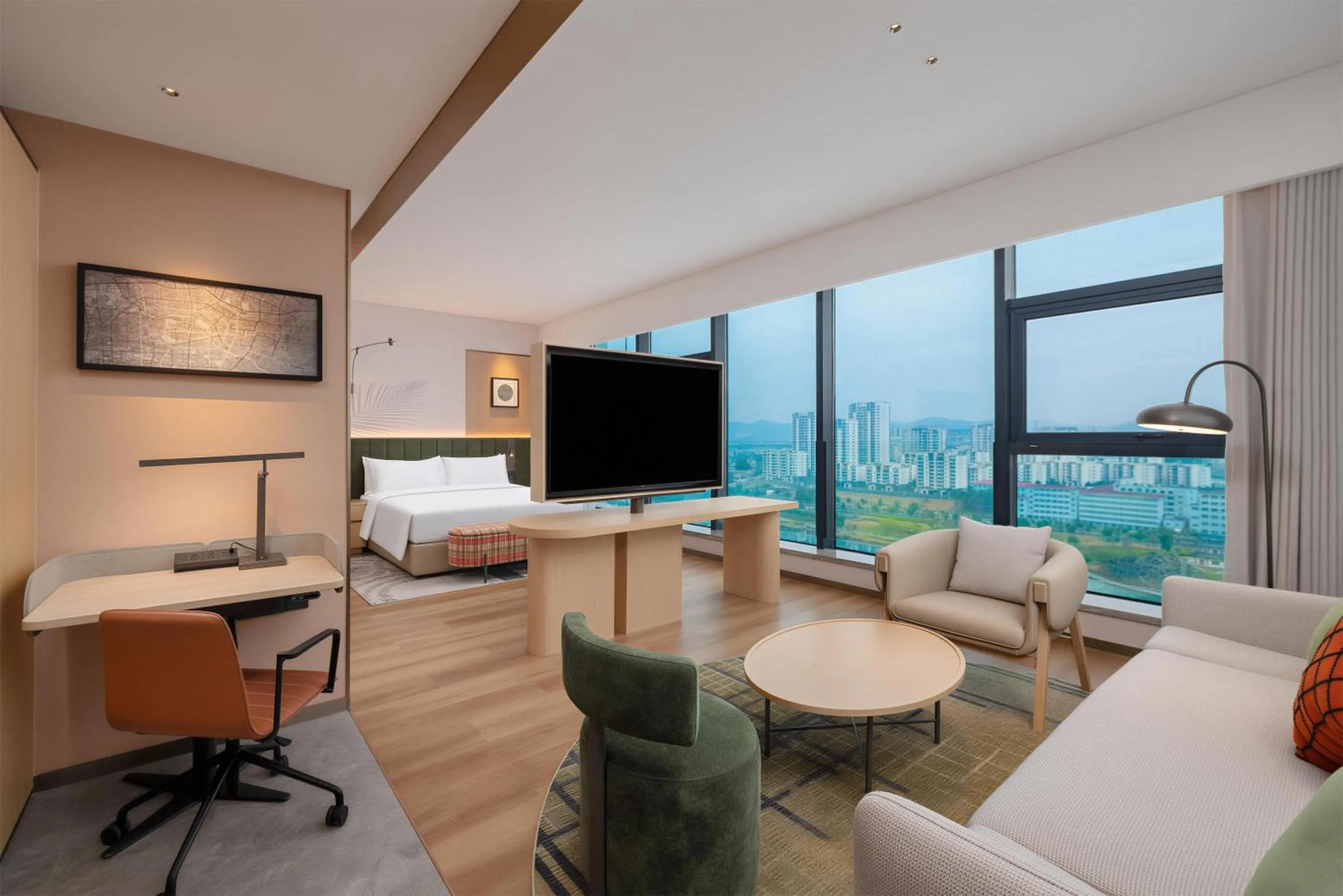 Deluxe King Room with Sofa Bed in Hilton Garden Inn Ningguo Chengxi Lake