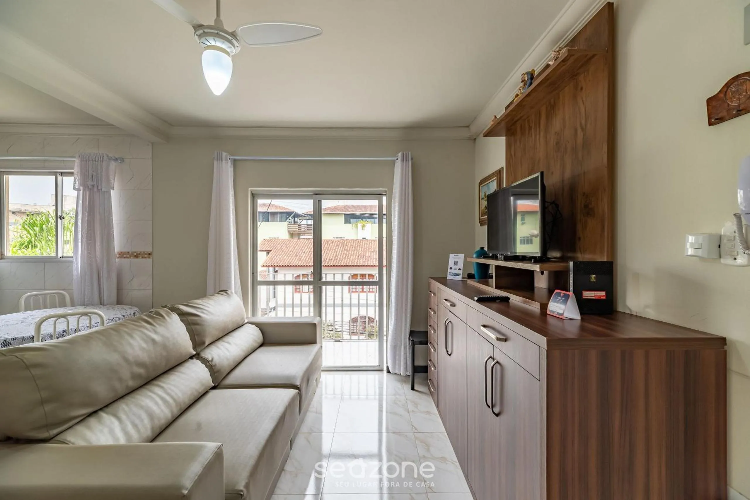 Living room in Apto 2Q a 260m da praia do Canto - Itapema RTL0302