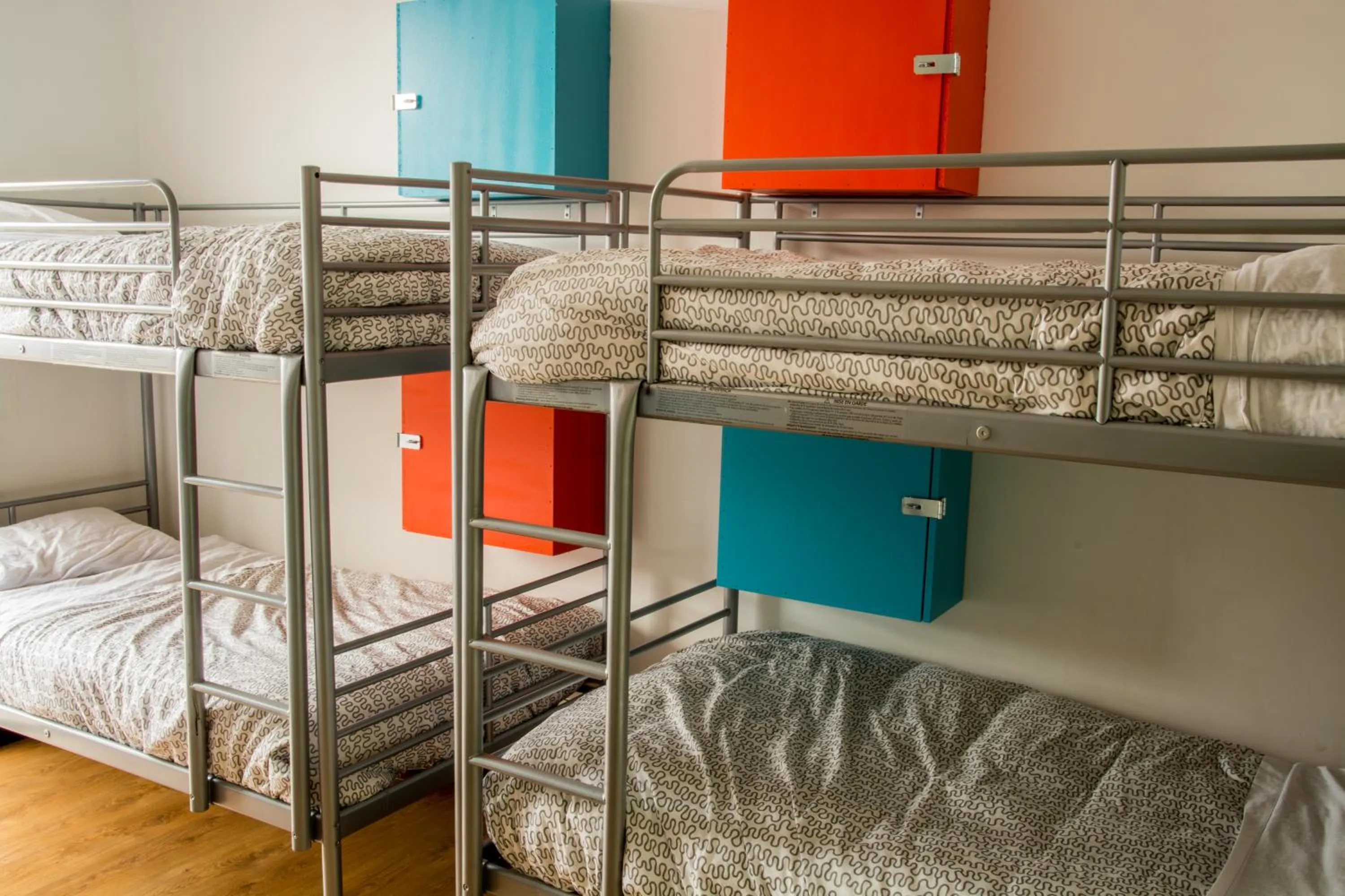 bunk bed in Wicked Hostels - Calgary