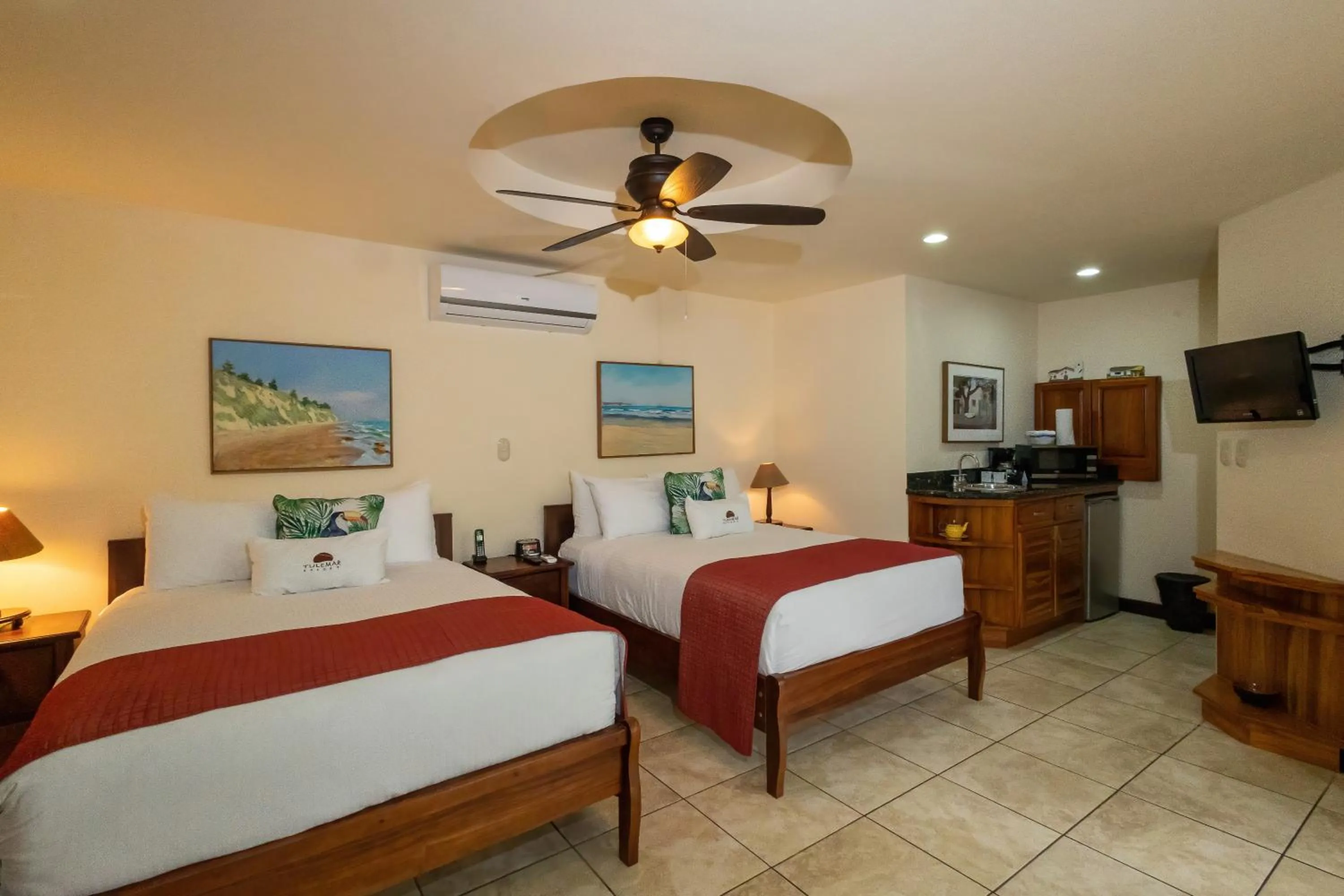 Bedroom, Bed in Tulemar Resort