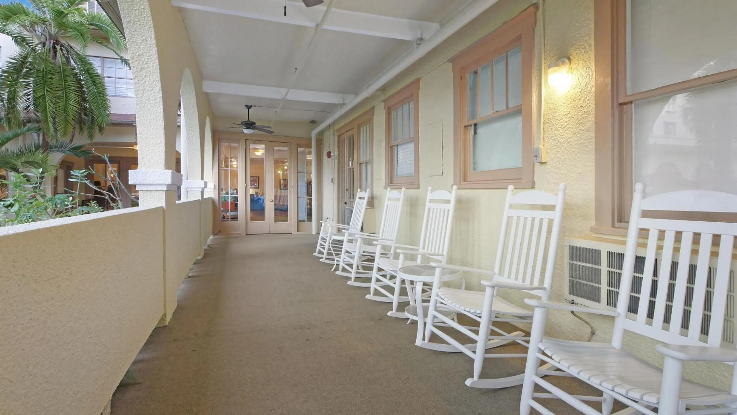 Balcony/Terrace in Crystal Bay Historic Hotel