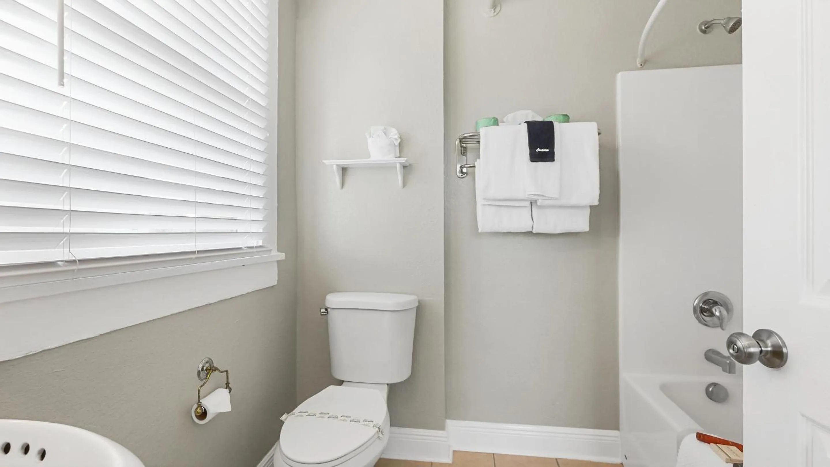 Bathroom in Crystal Bay Historic Hotel