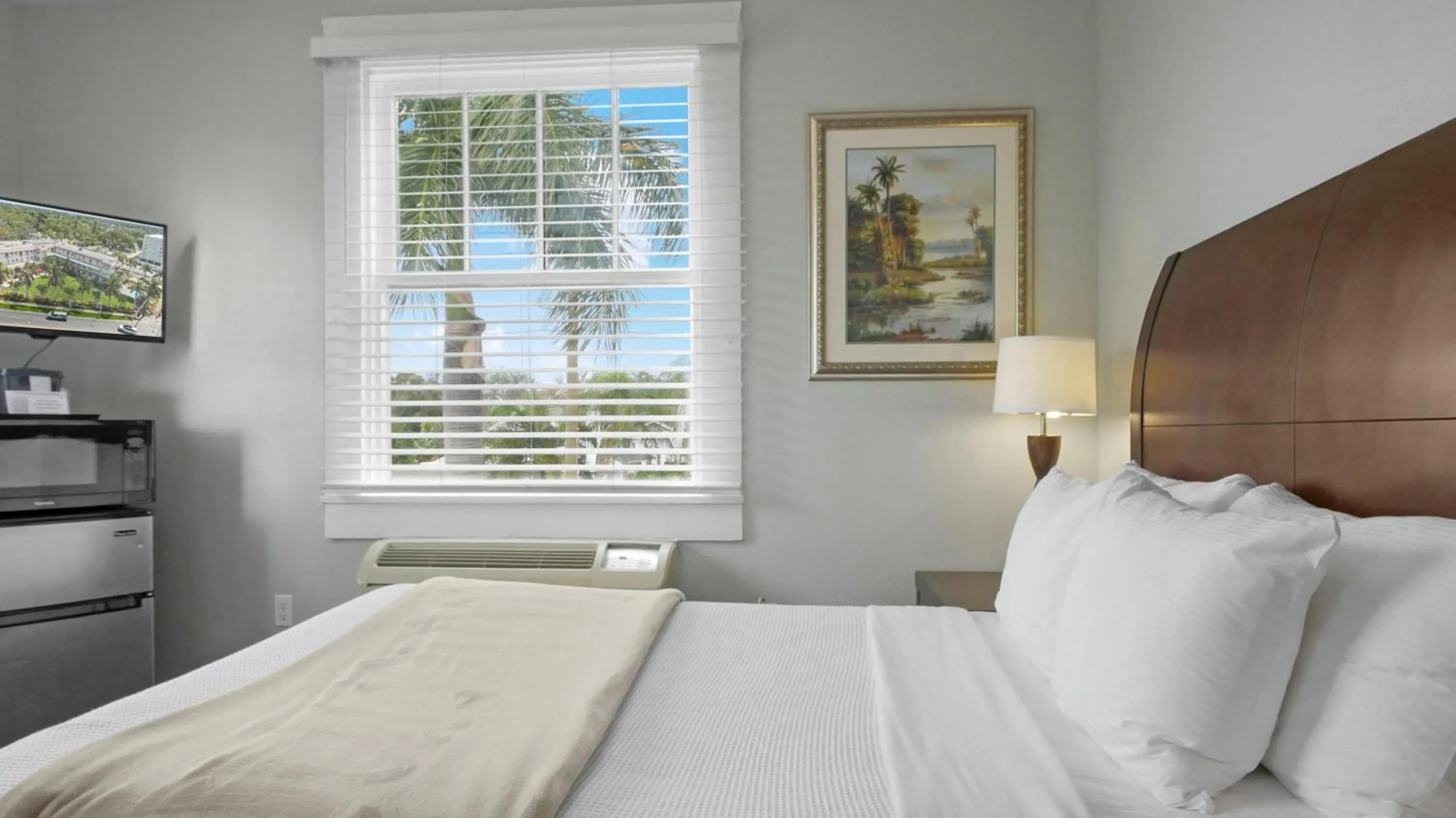 Bed in Crystal Bay Historic Hotel