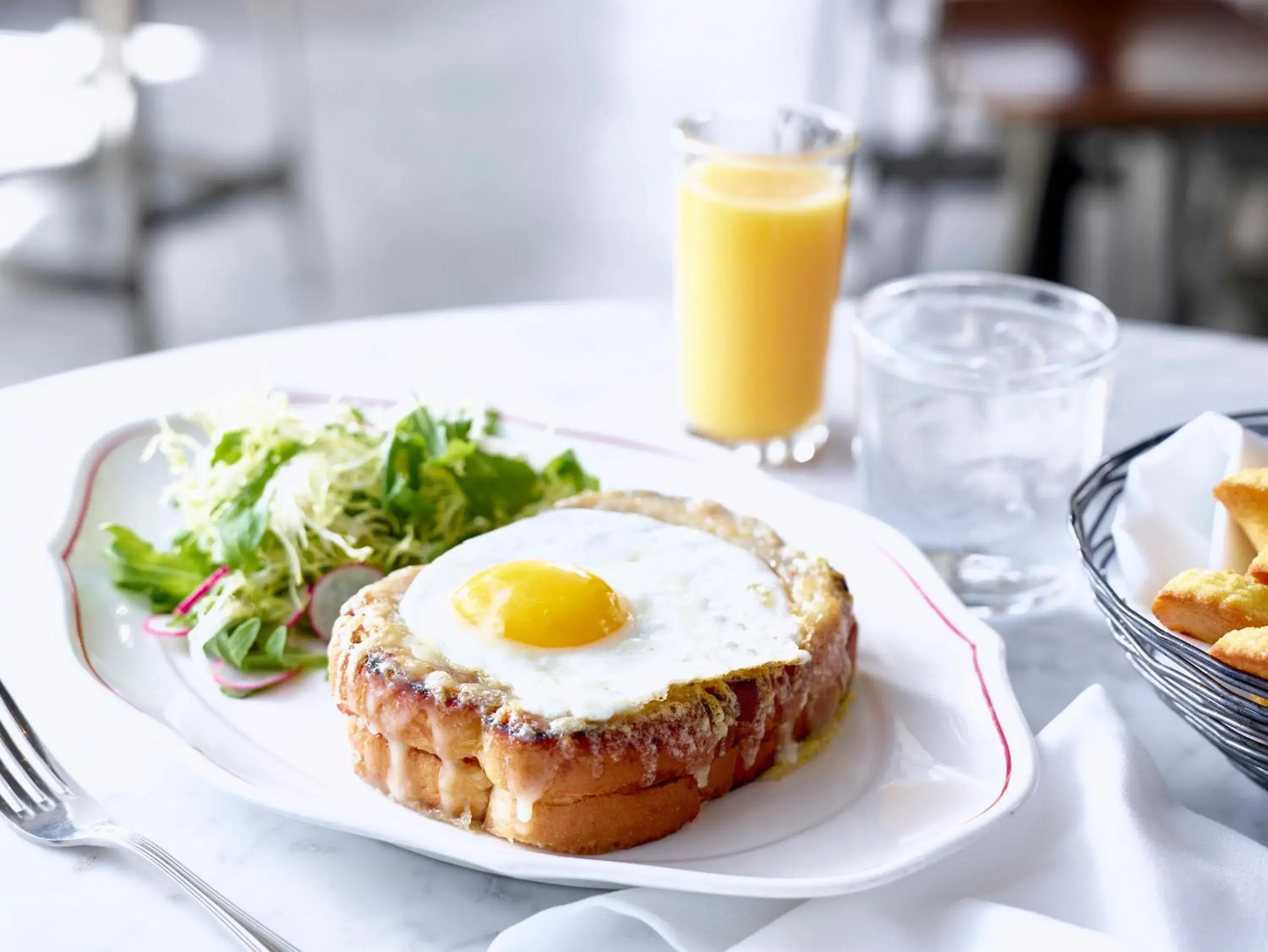 Restaurant/places to eat in Kimpton Cardinal Hotel by IHG Restaurant/places to eat in Kimpton Cardinal Hotel by IHG