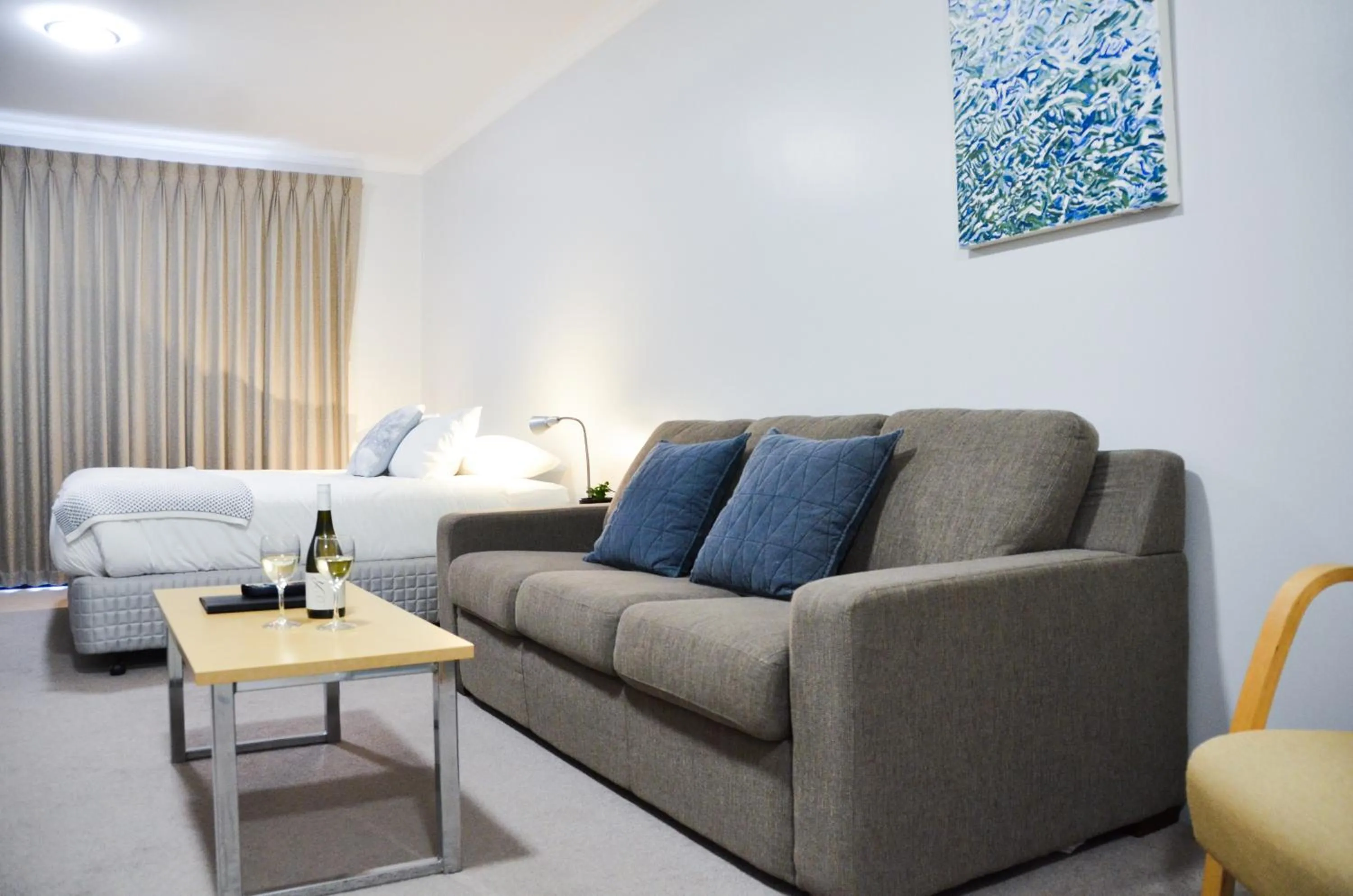 Bed in Mansfield Apartments