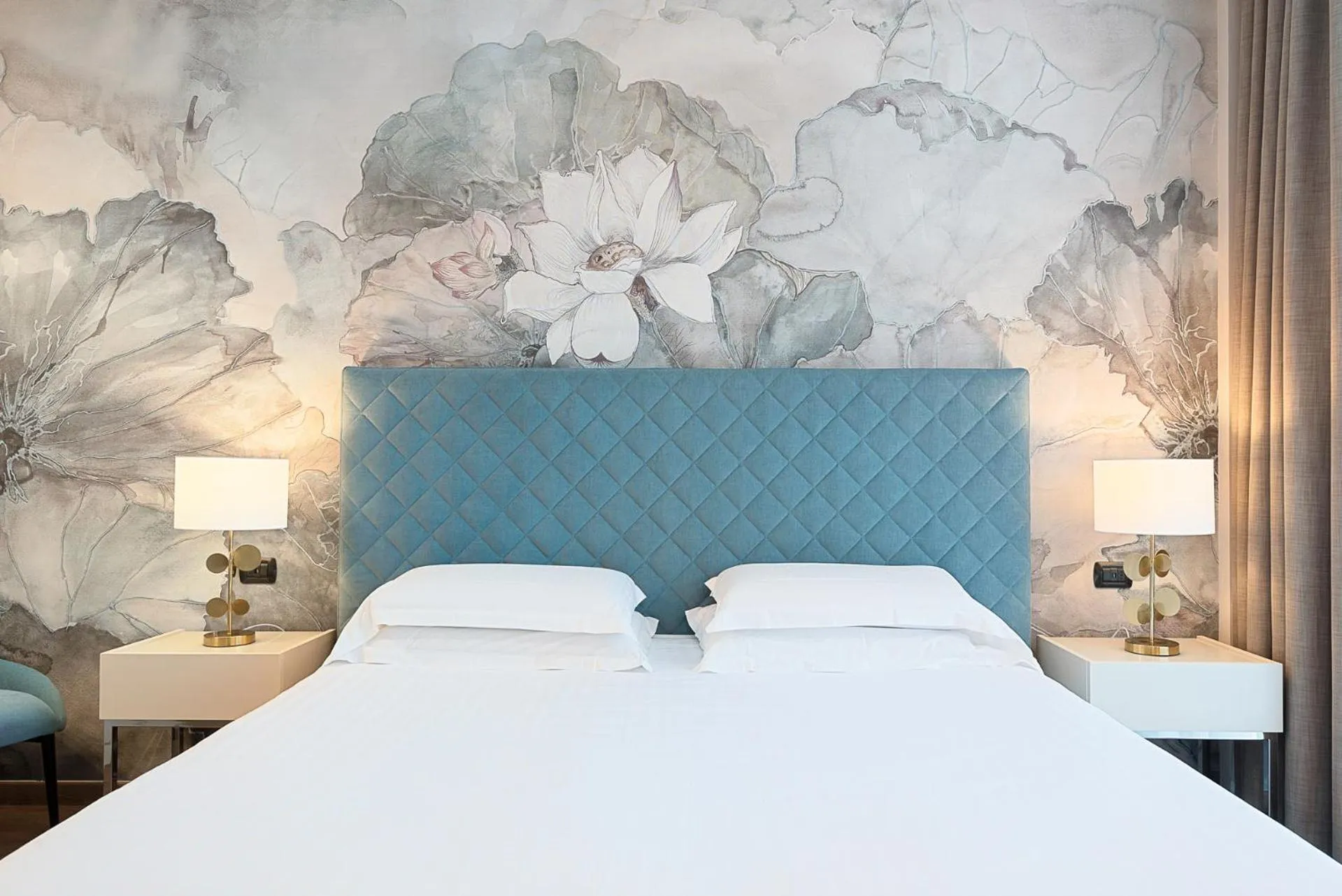 Bed in Hotel Excelsior