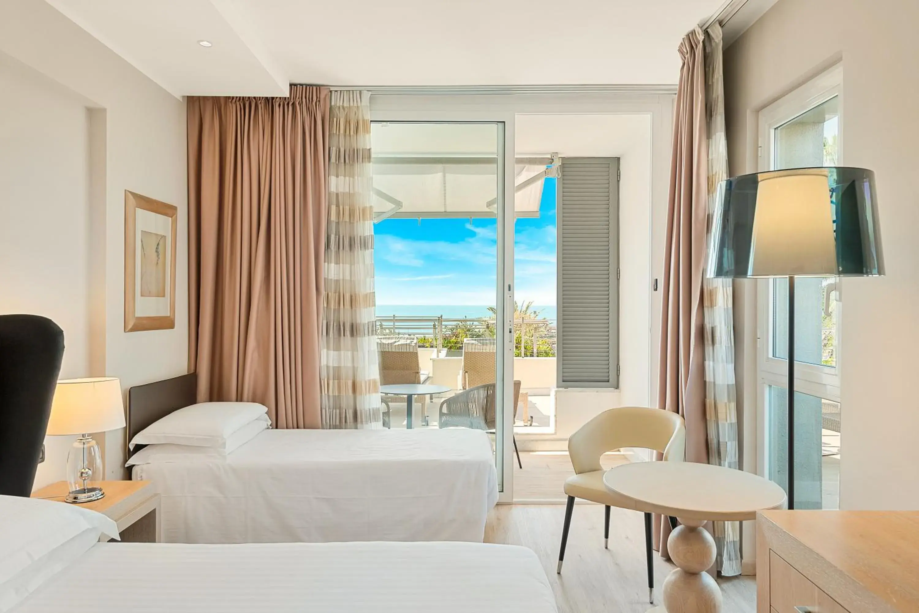 Triple Room with Terrace in Hotel Excelsior Triple Room with Terrace in Hotel Excelsior