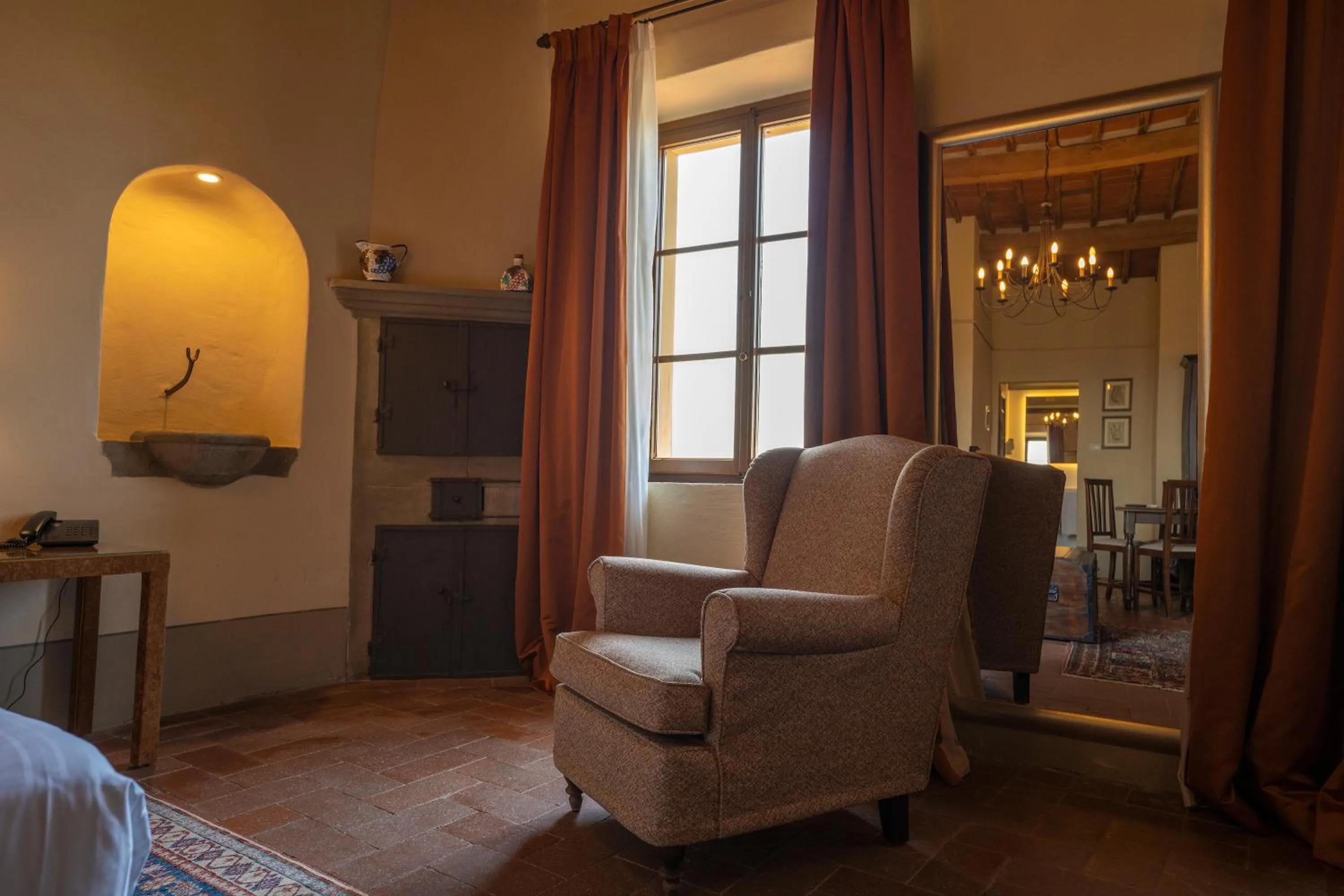 Decorative detail in Palazzo Leopoldo Dimora Storica & Spa