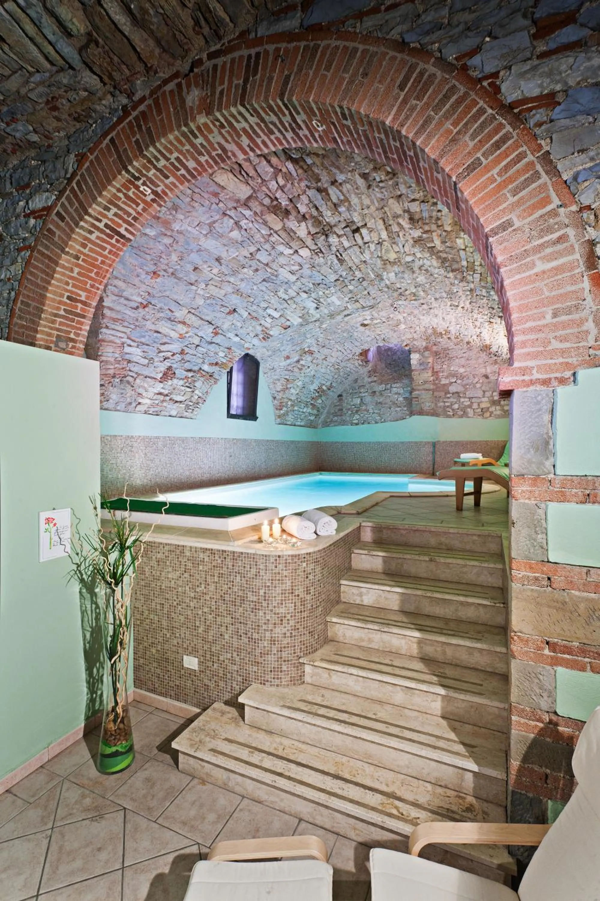 Swimming pool in Palazzo Leopoldo Dimora Storica & Spa