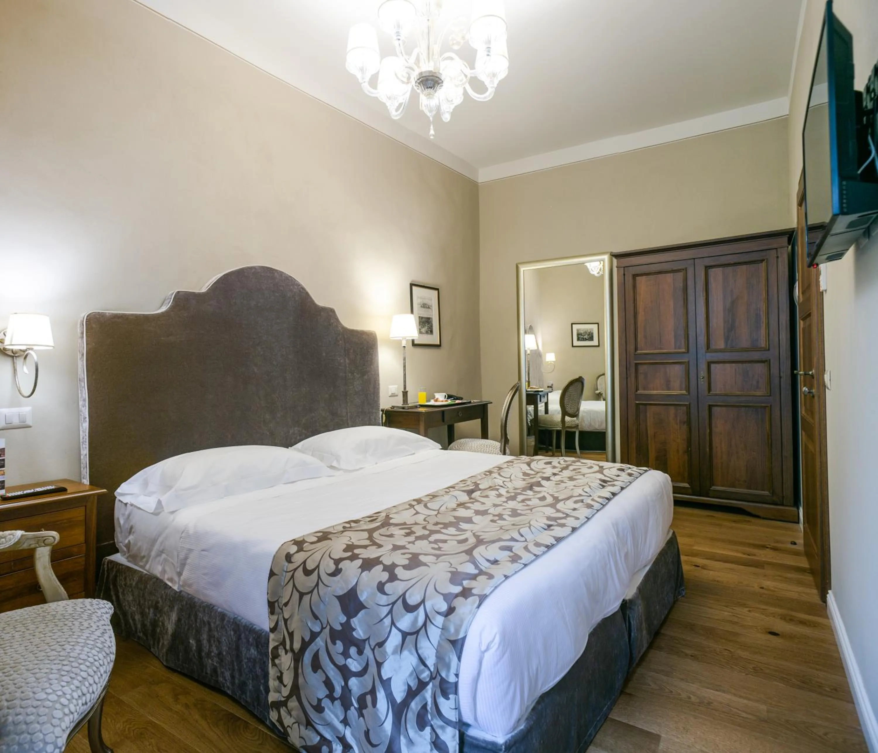 Bedroom, Bed in Palazzo Leopoldo Dimora Storica & Spa