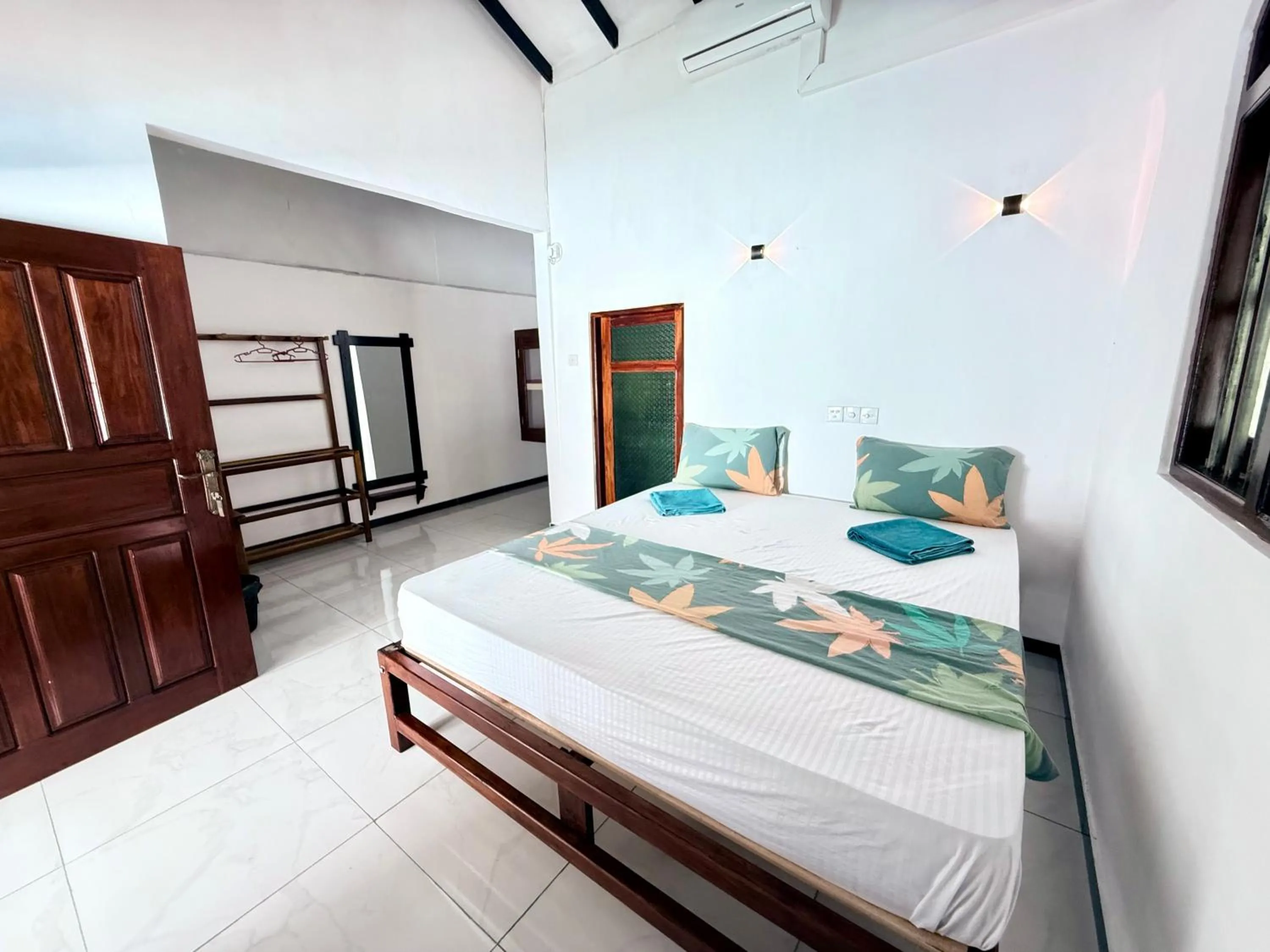 Privilage Double Room - single occupancy in Tiny Royal Palace
