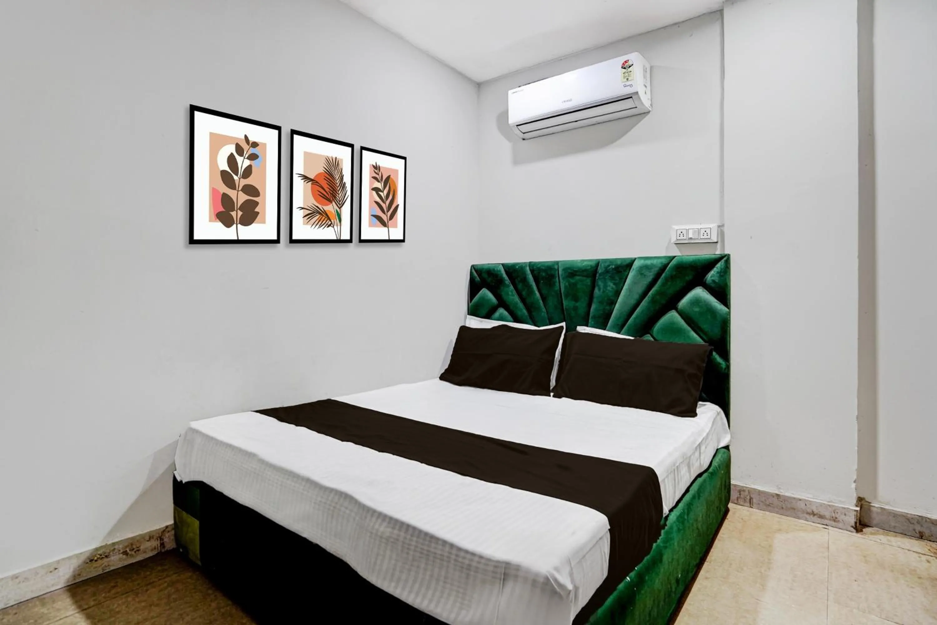 Hotel O Bhavya Residency