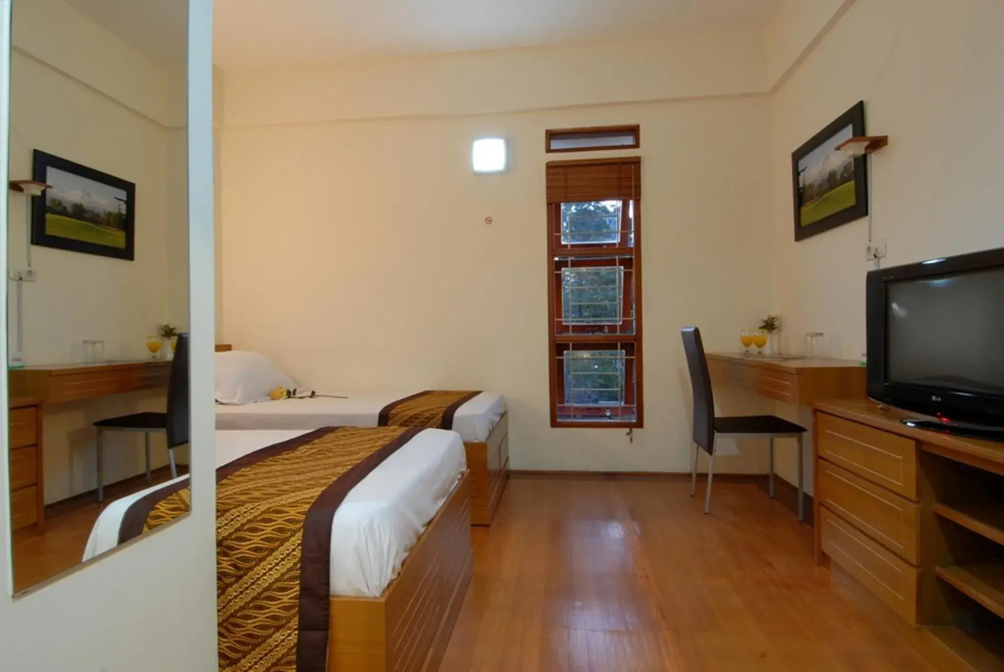 Deluxe Twin Room in Rumah Tawa Hotel Syariah Deluxe Twin Room in Rumah Tawa Hotel Syariah