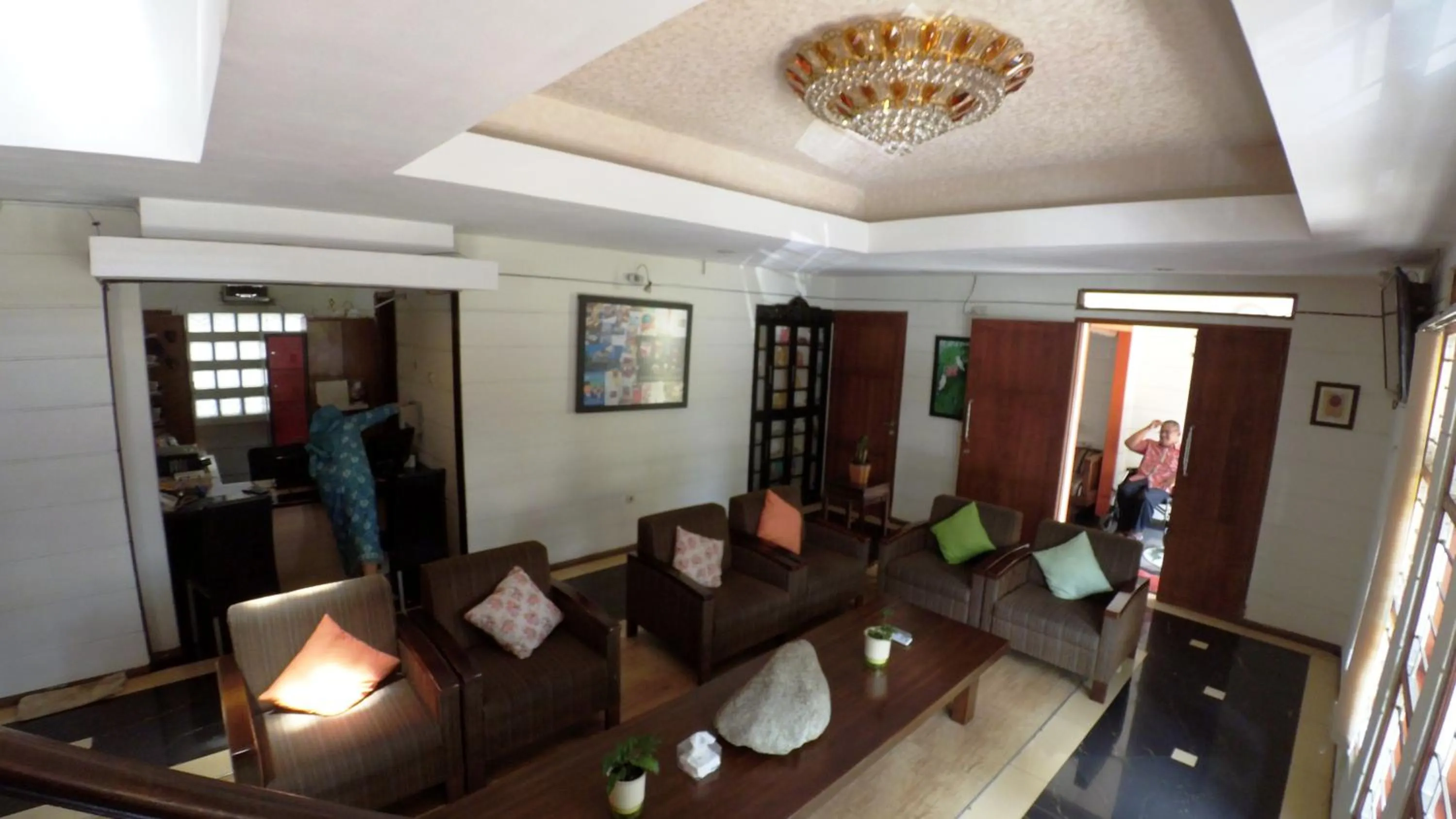 Area and facilities in Rumah Tawa Hotel Syariah