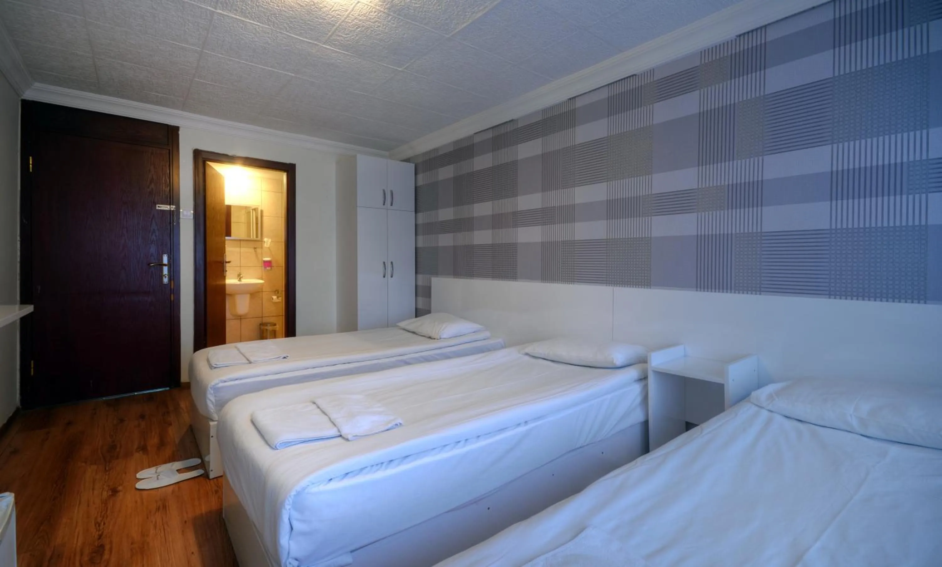 Photo of the whole room, Bed in Hotel Abro Necatibey