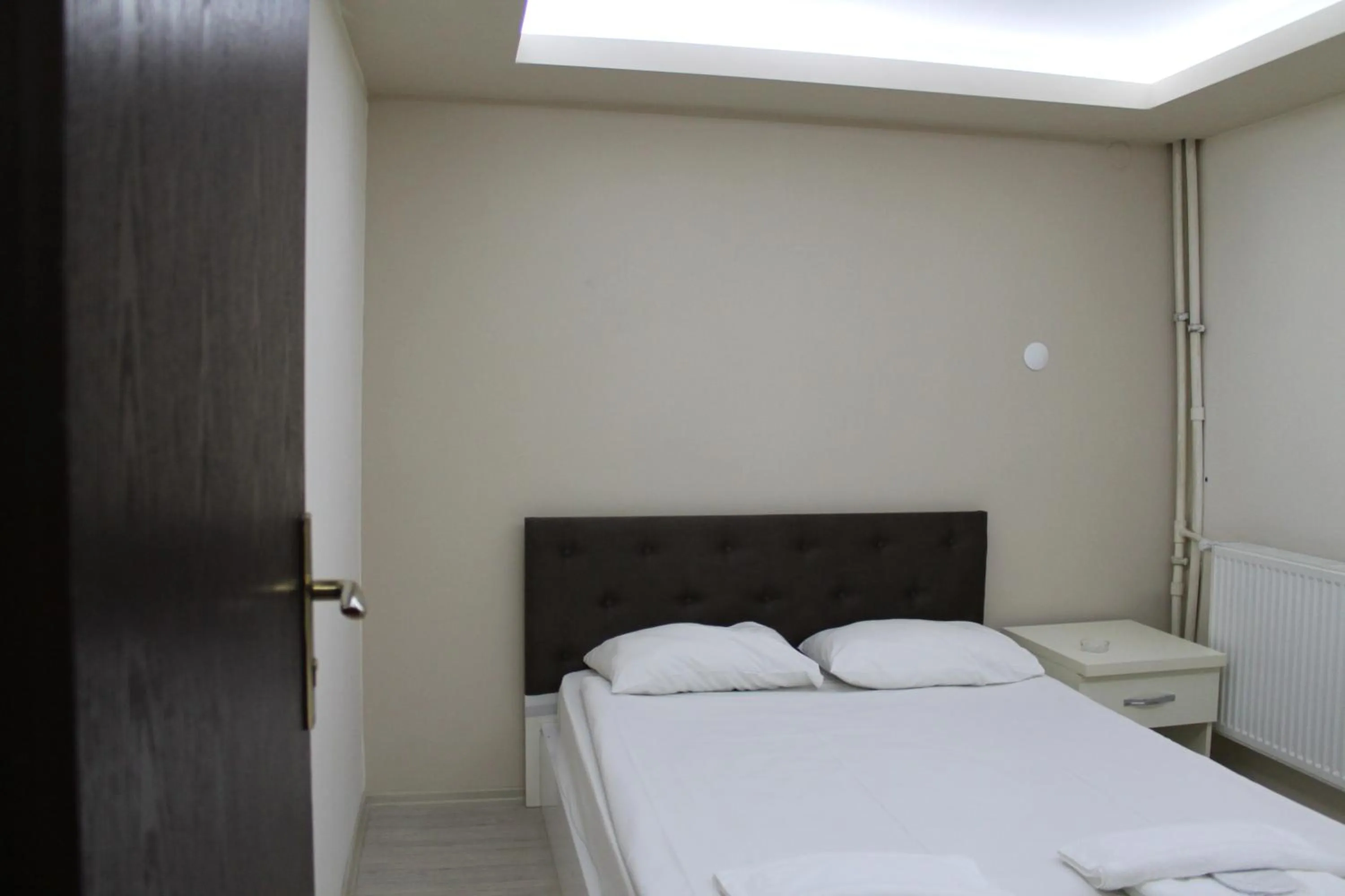 Bed in Hotel Abro Necatibey