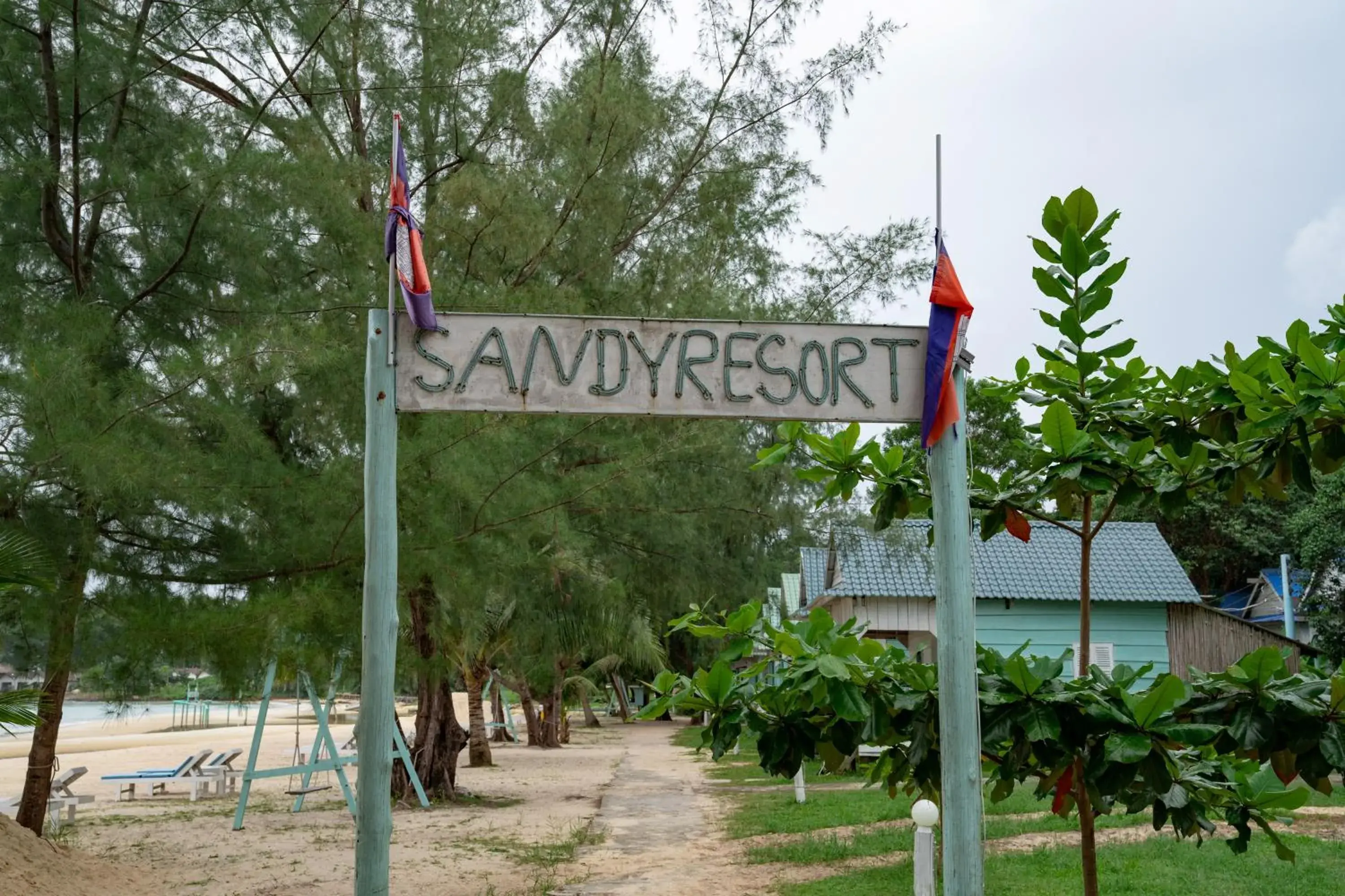 Facade/entrance in Sandy Beach Bungalows by EHM Facade/entrance in Sandy Beach Bungalows by EHM