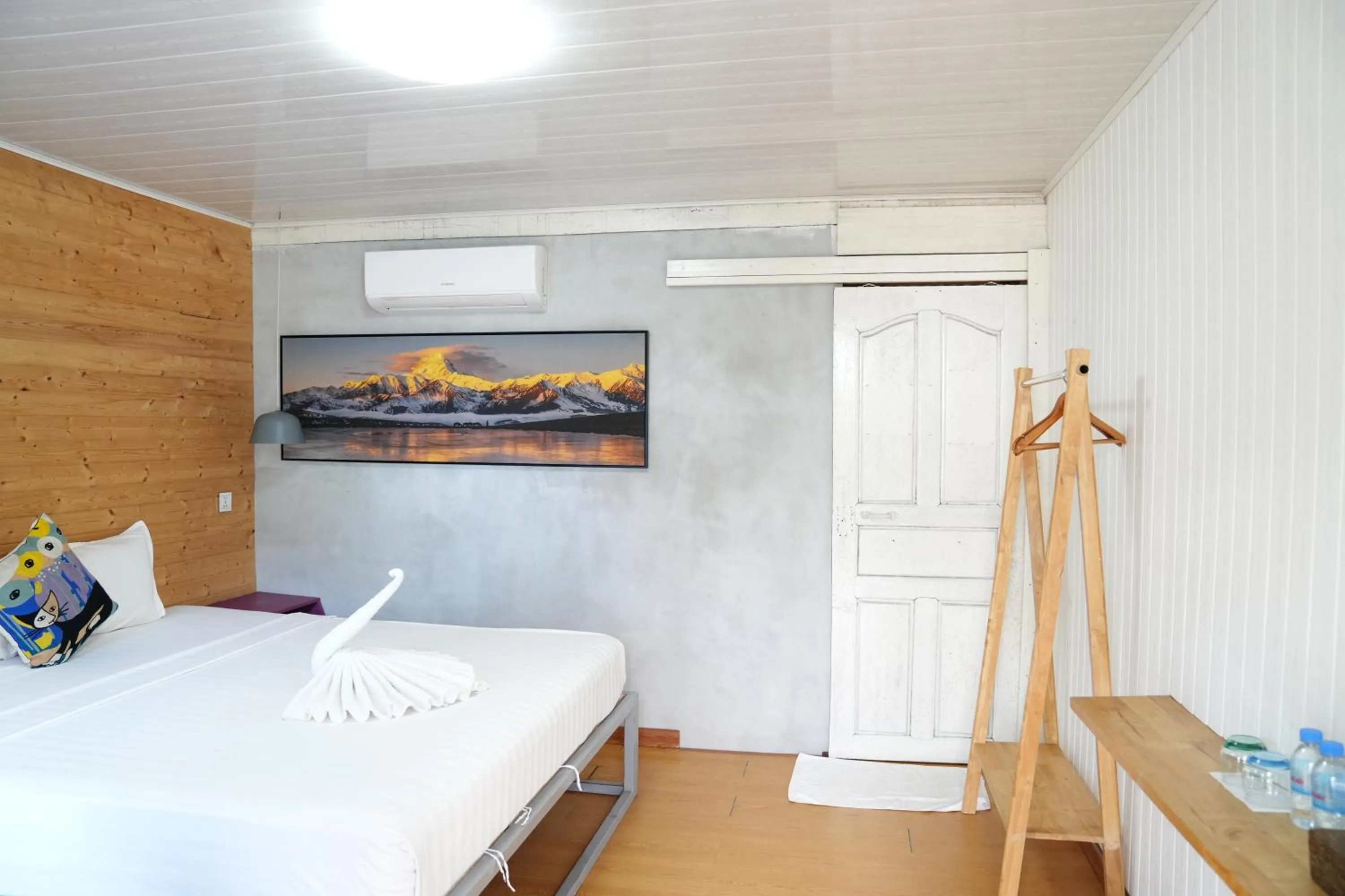 View (from property/room), Bed in Sandy Beach Bungalows by EHM