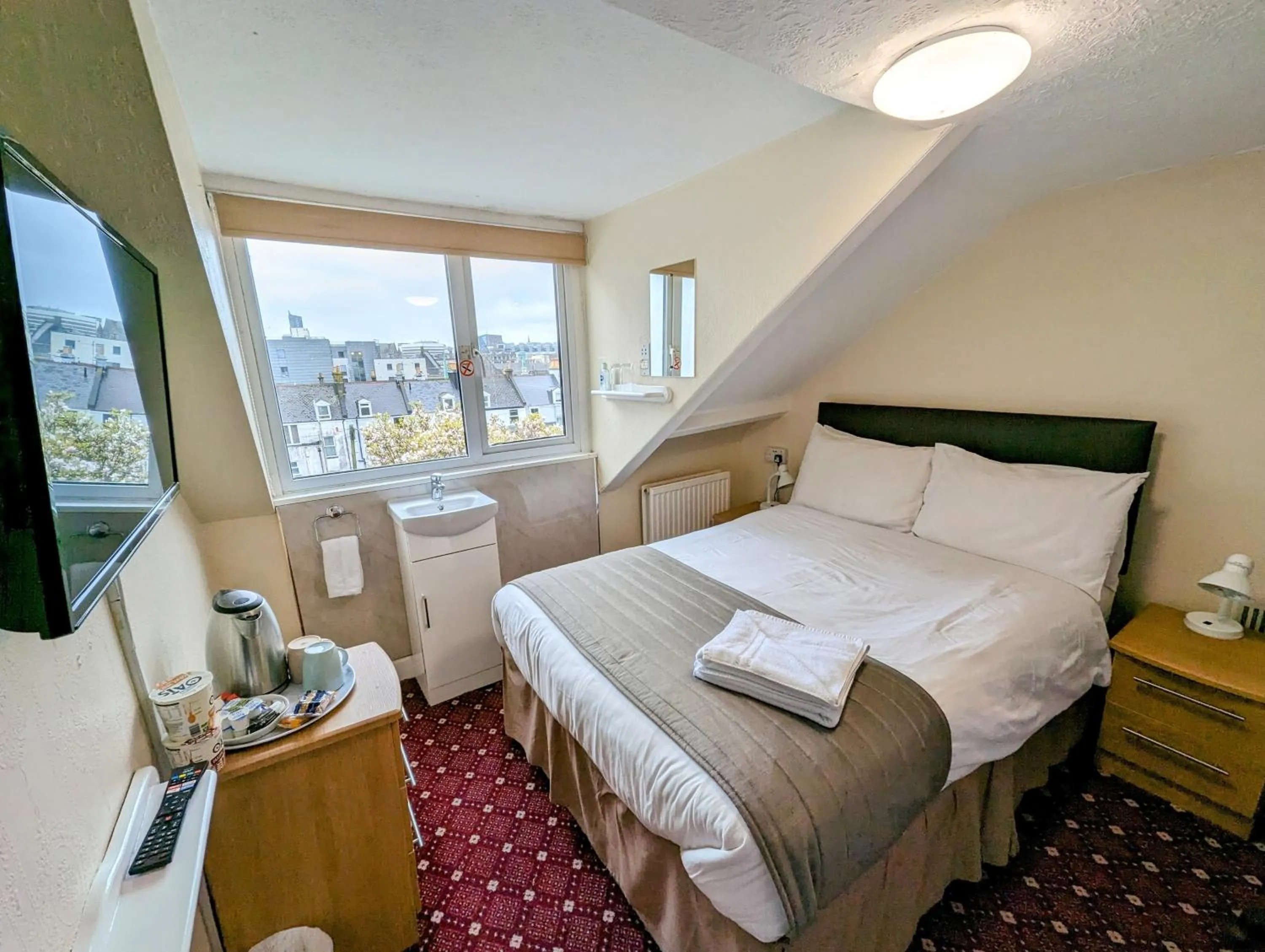 Bed in The George Guest House