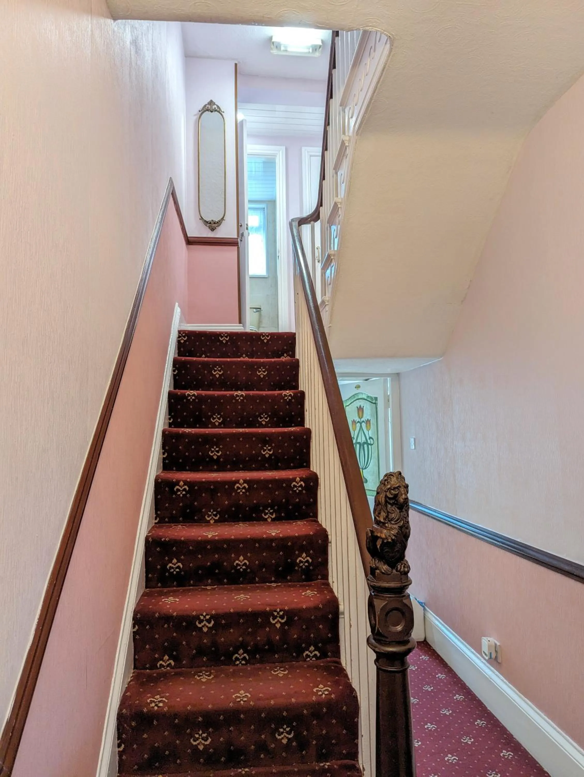 The George Guest House