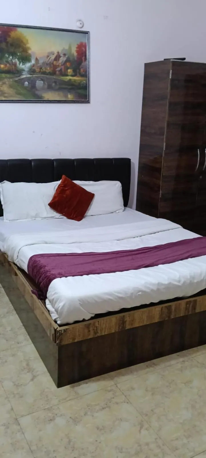 Bed in Hotel Sunrise