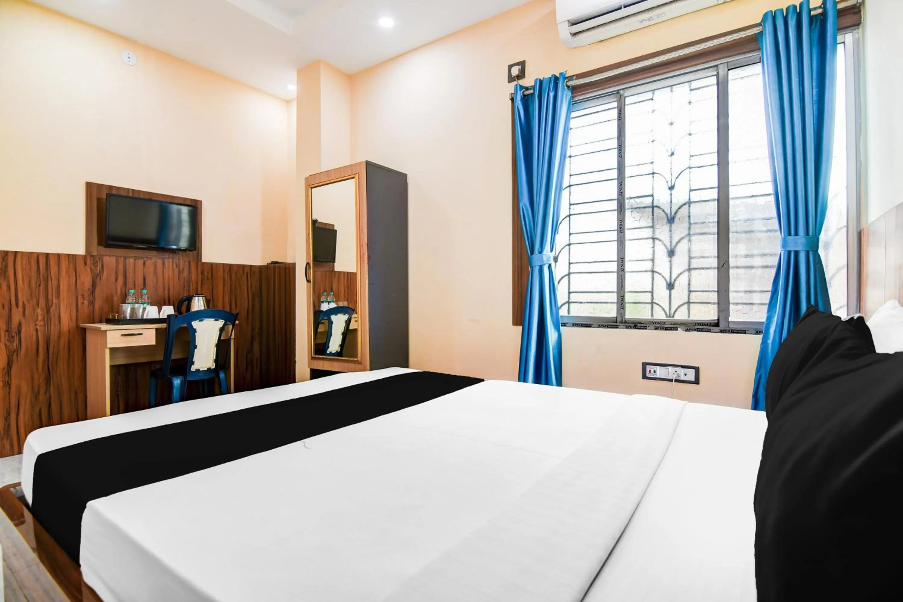 Bedroom, Bed in Hotel O DumDum Thana More Formerly Bimla Regency