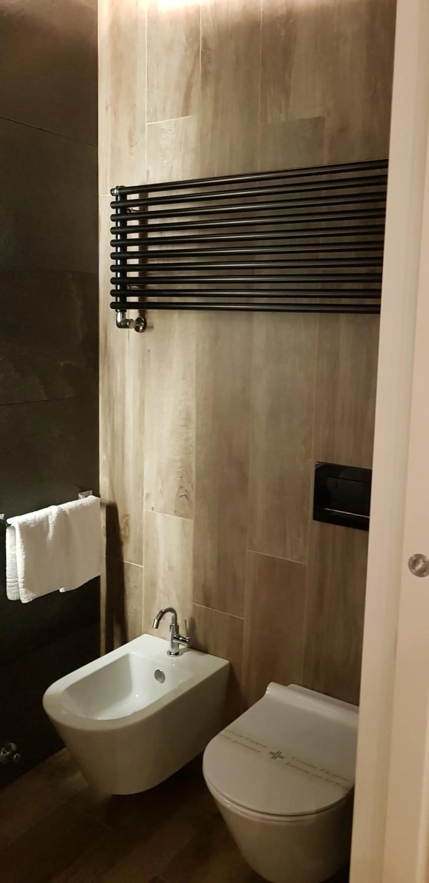 Bathroom in Bed Milano Linate