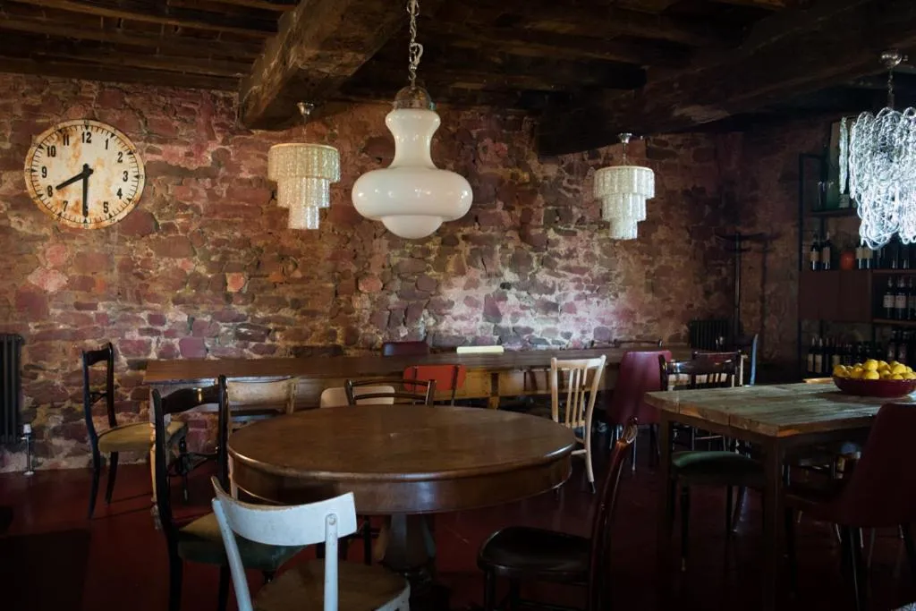 Restaurant/places to eat in La Canonica Di Nusenna