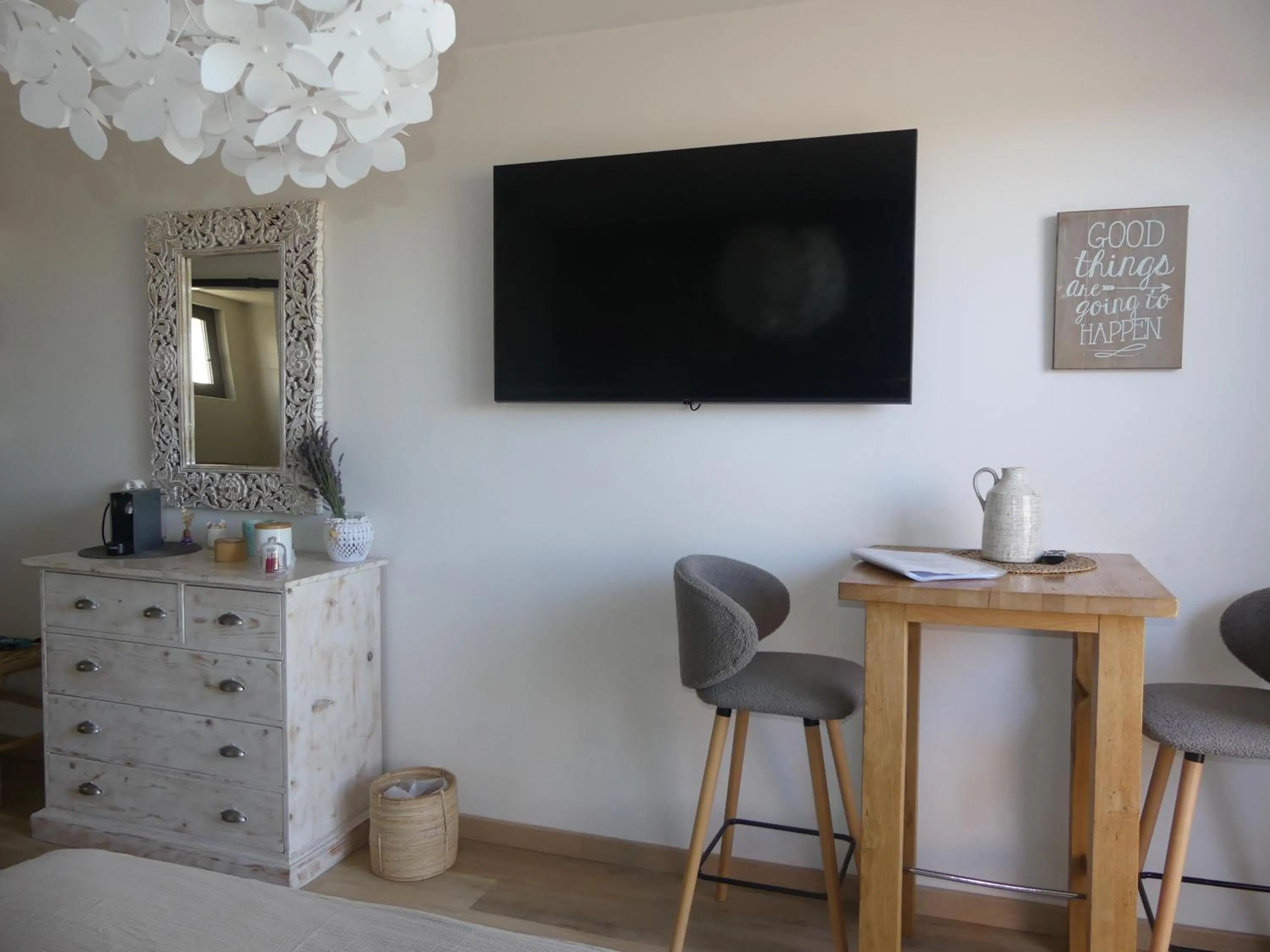 Dining area in Studios Nuitée en Provence