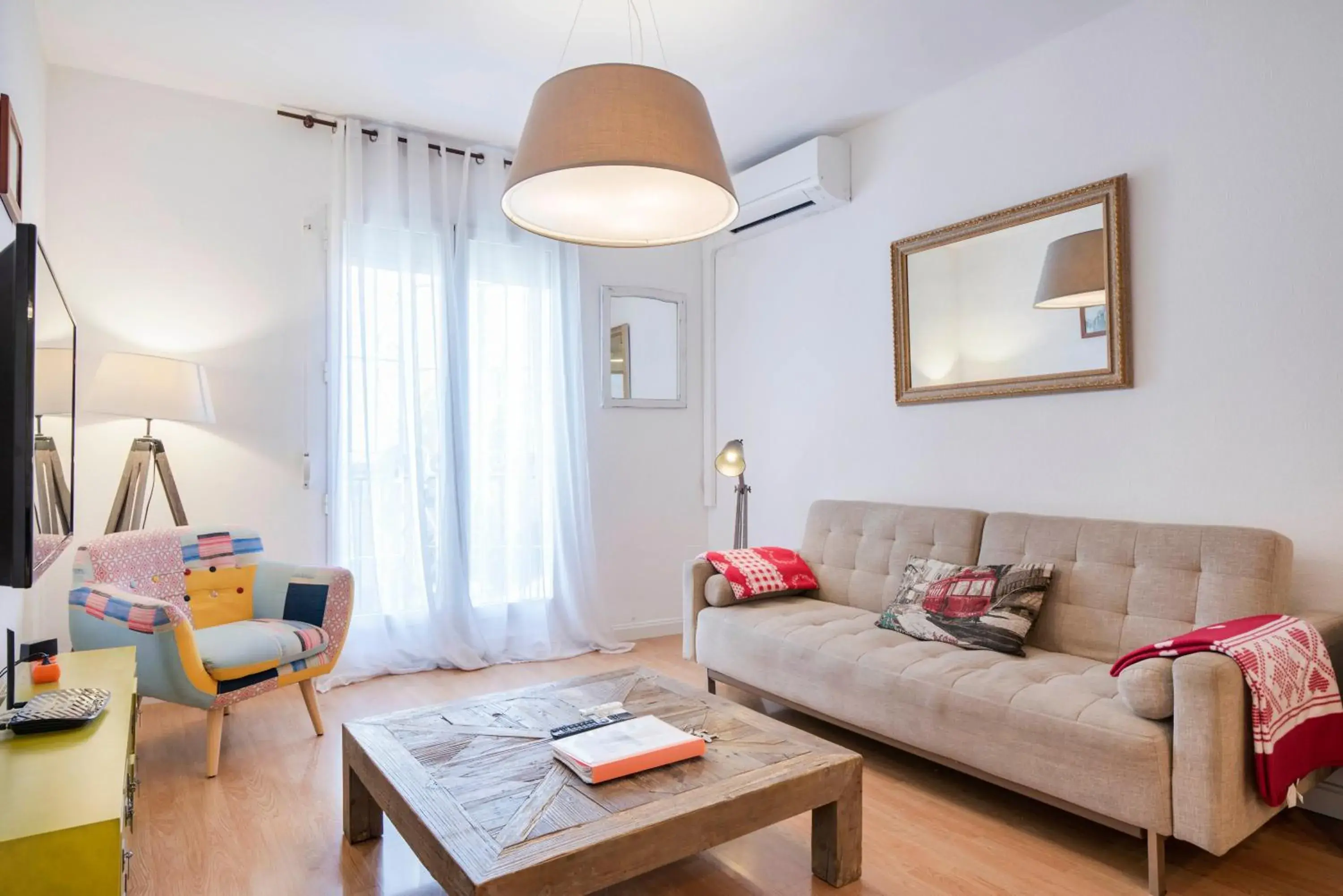 UrbanChicMalaga 3 Bedroom Spacious Quiet Historic Malaga Apt UrbanChicMalaga 3 Bedroom Spacious Quiet Historic Malaga Apt