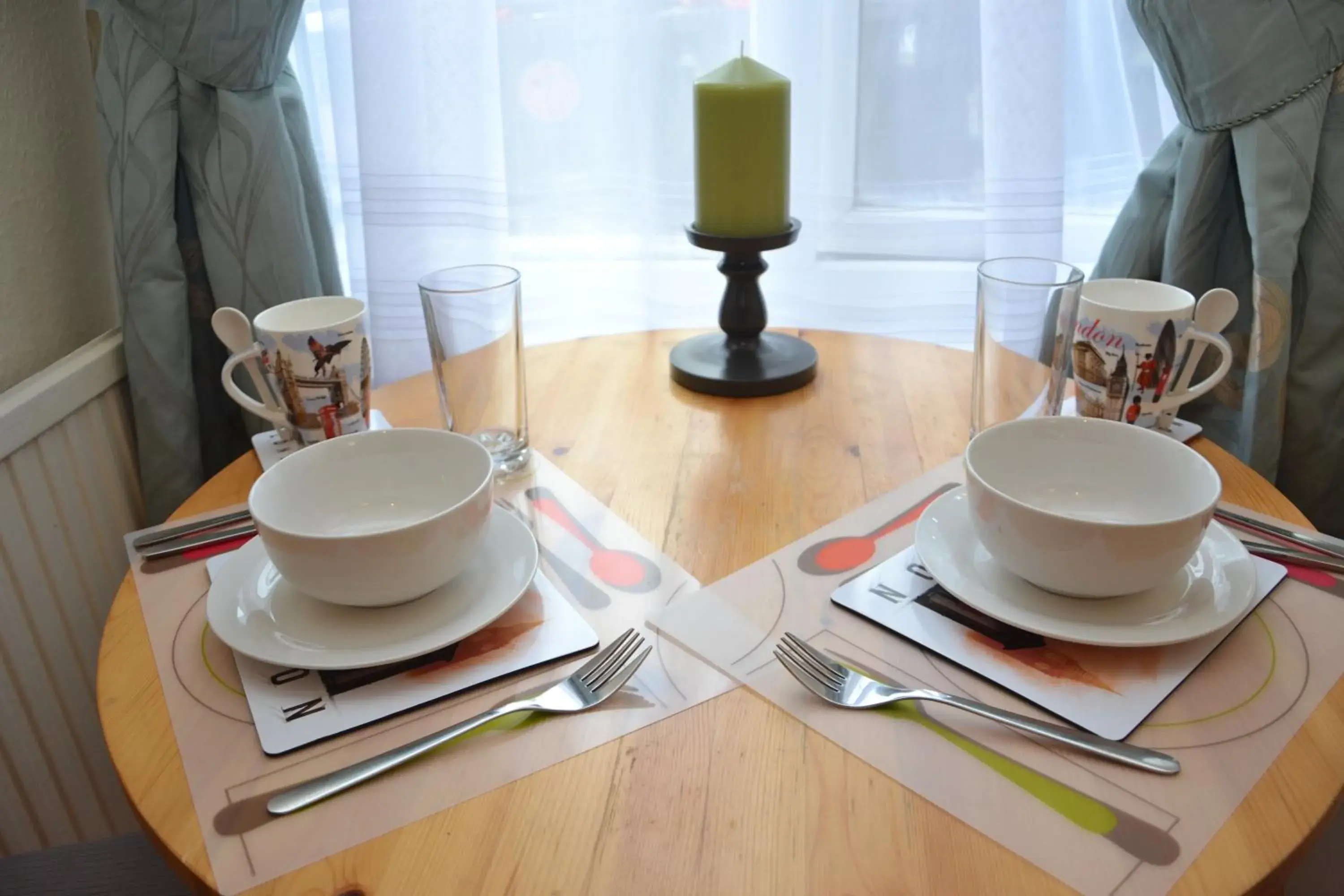 Bedroom in London Queen Park Apartments Bedroom in London Queen Park Apartments