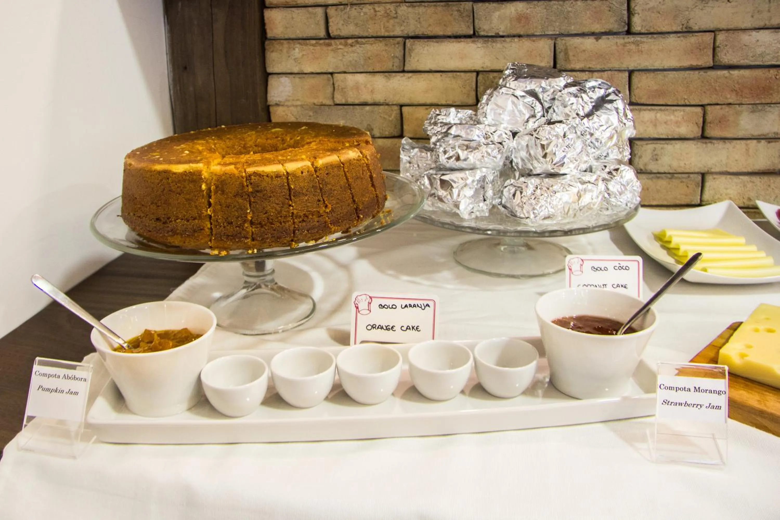 Breakfast in Miragaia House