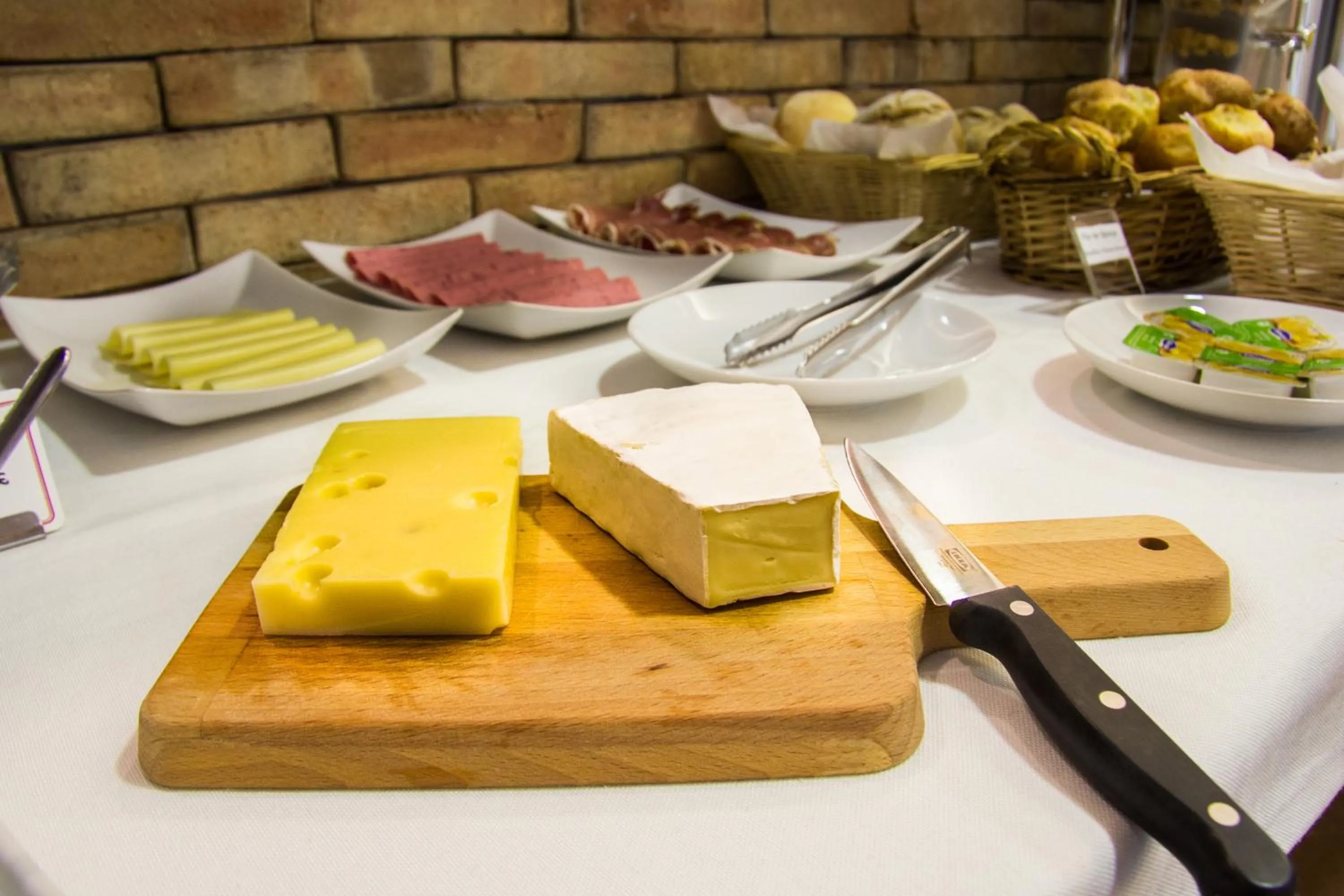 Breakfast in Miragaia House