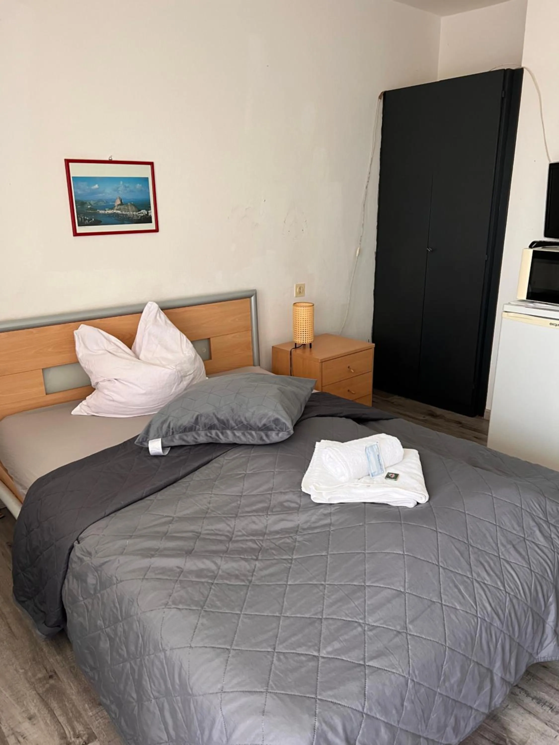 Bed in Gasthof Sonnenheim