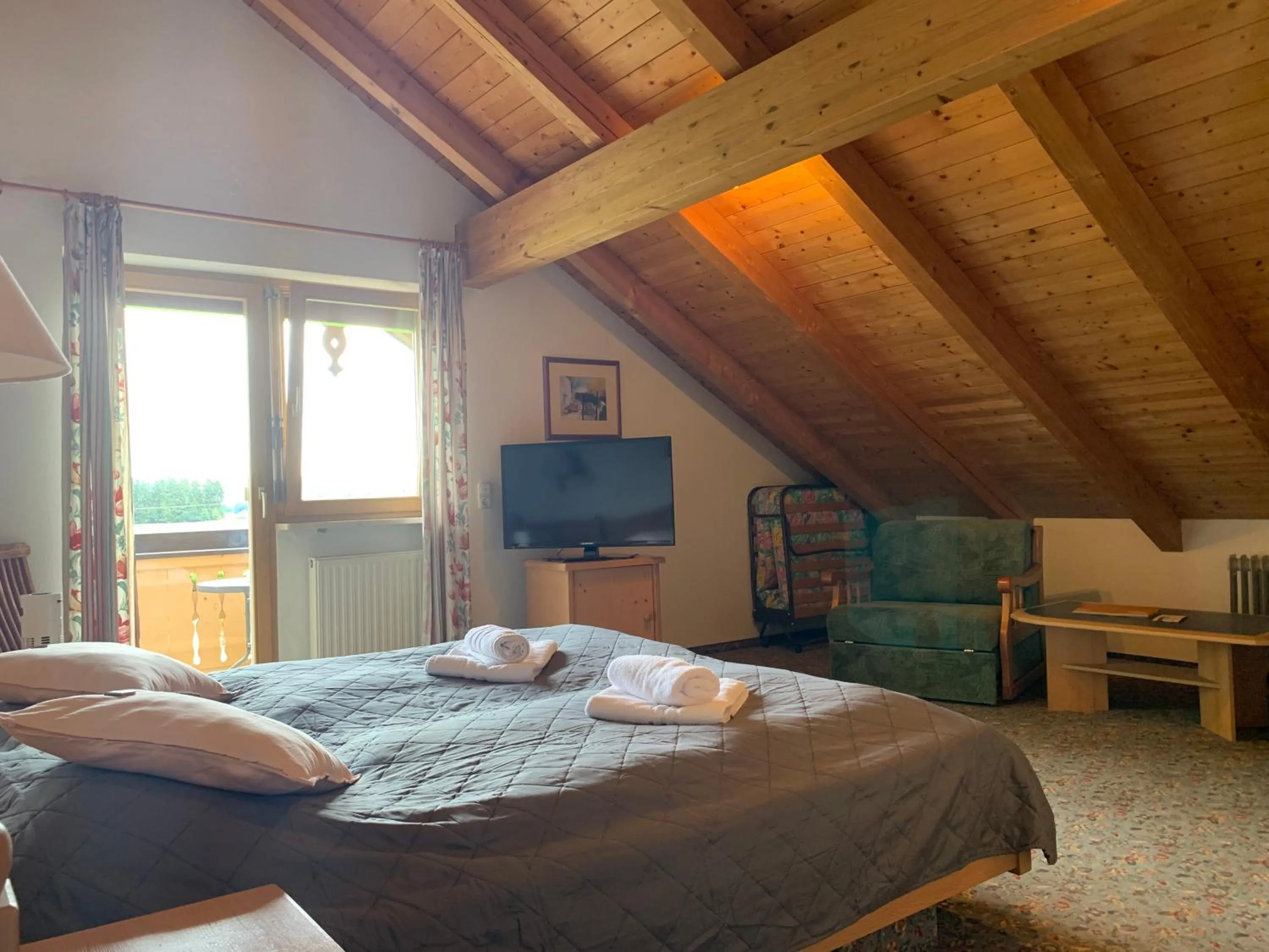 Photo of the whole room, Bed in Gasthof Sonnenheim
