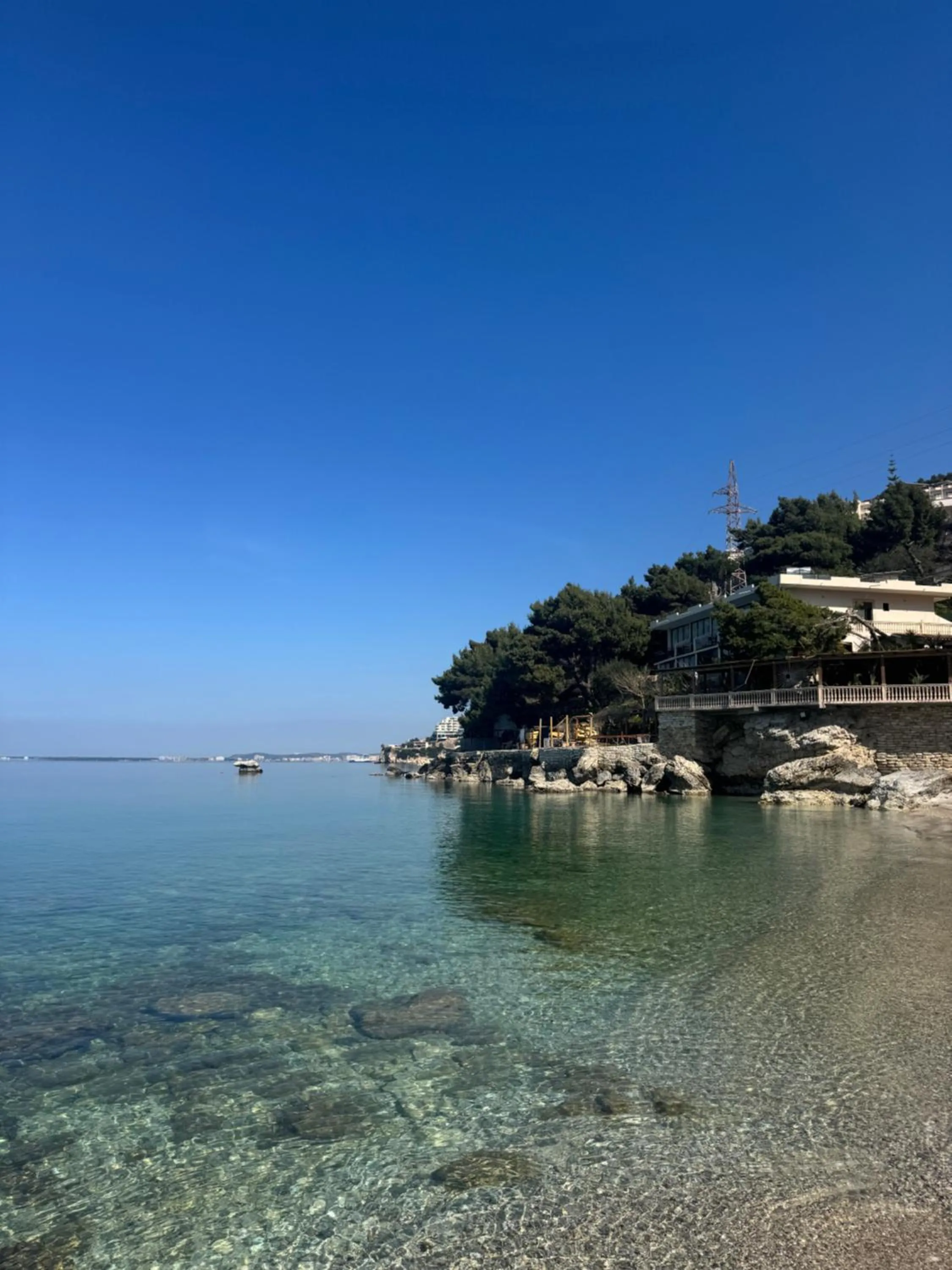Hotel Zhironi