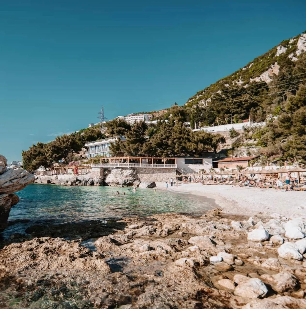 Day in Hotel Zhironi
