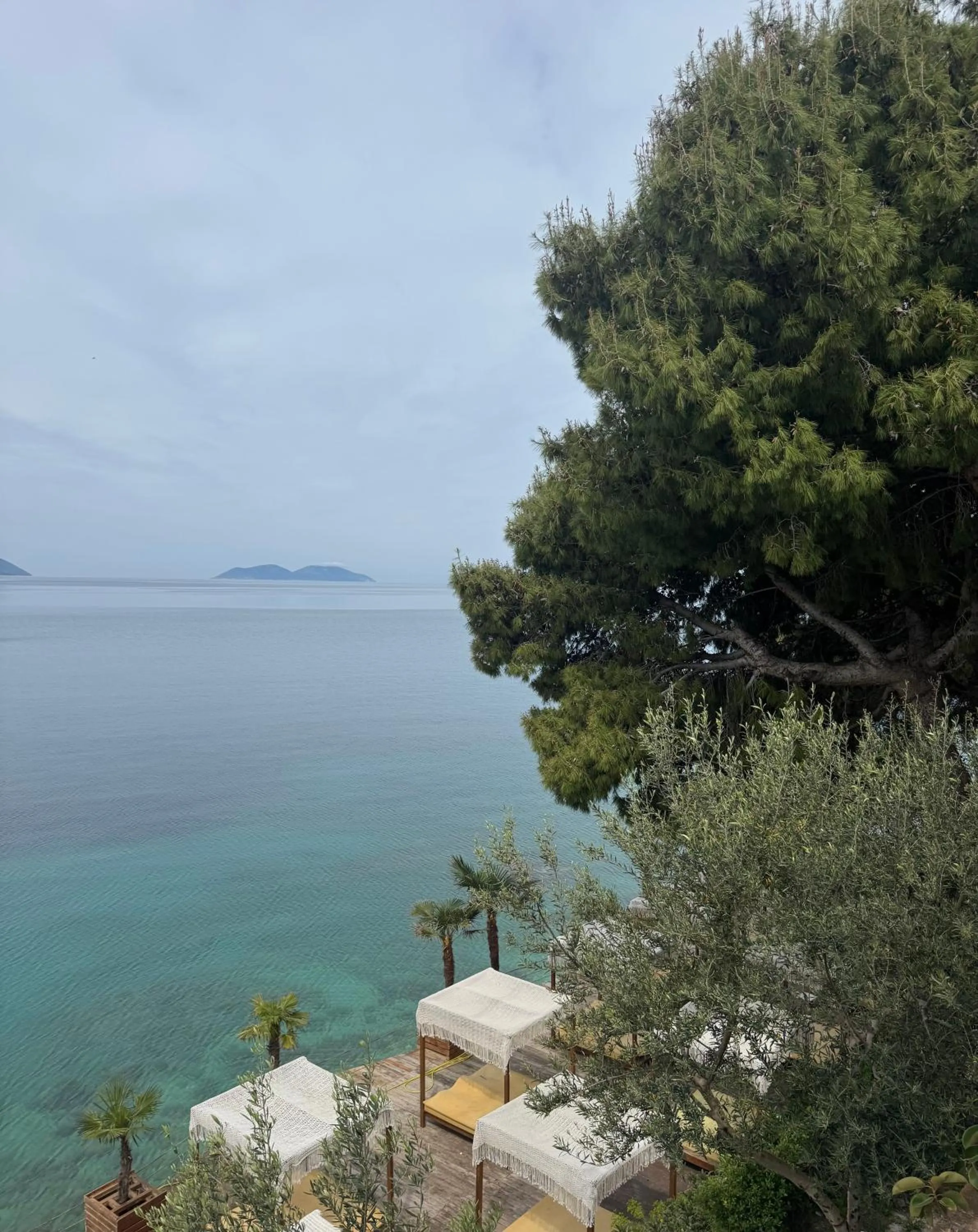 Hotel Zhironi