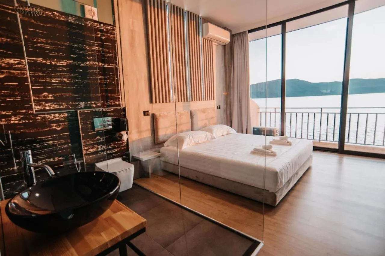 Bed in Hotel Zhironi