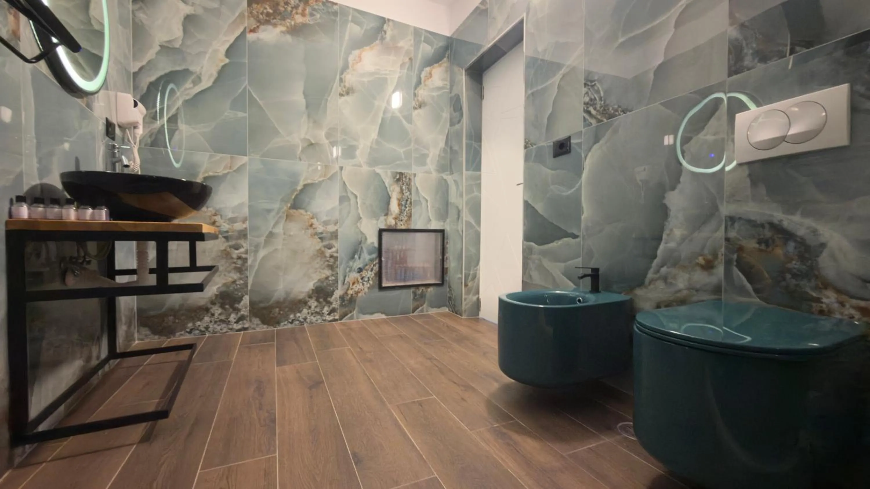 Bathroom in Hotel Zhironi