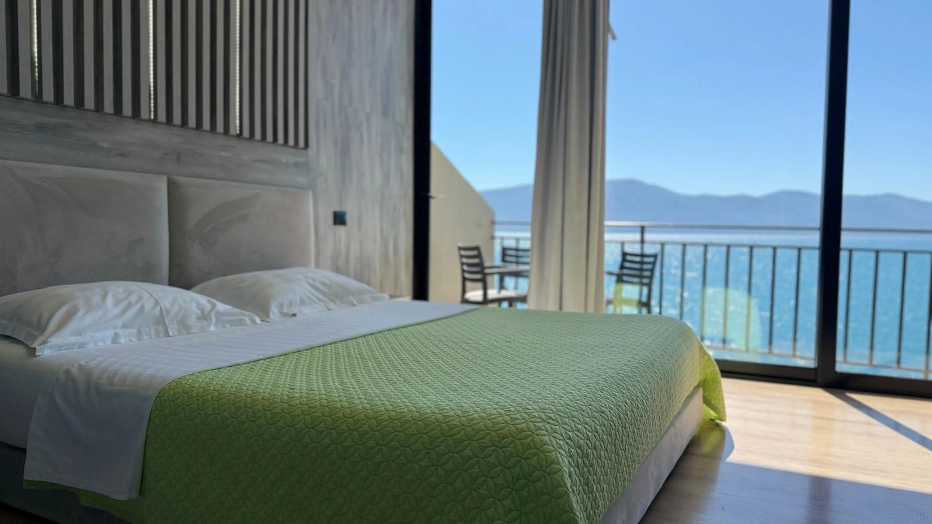 Bed in Hotel Zhironi