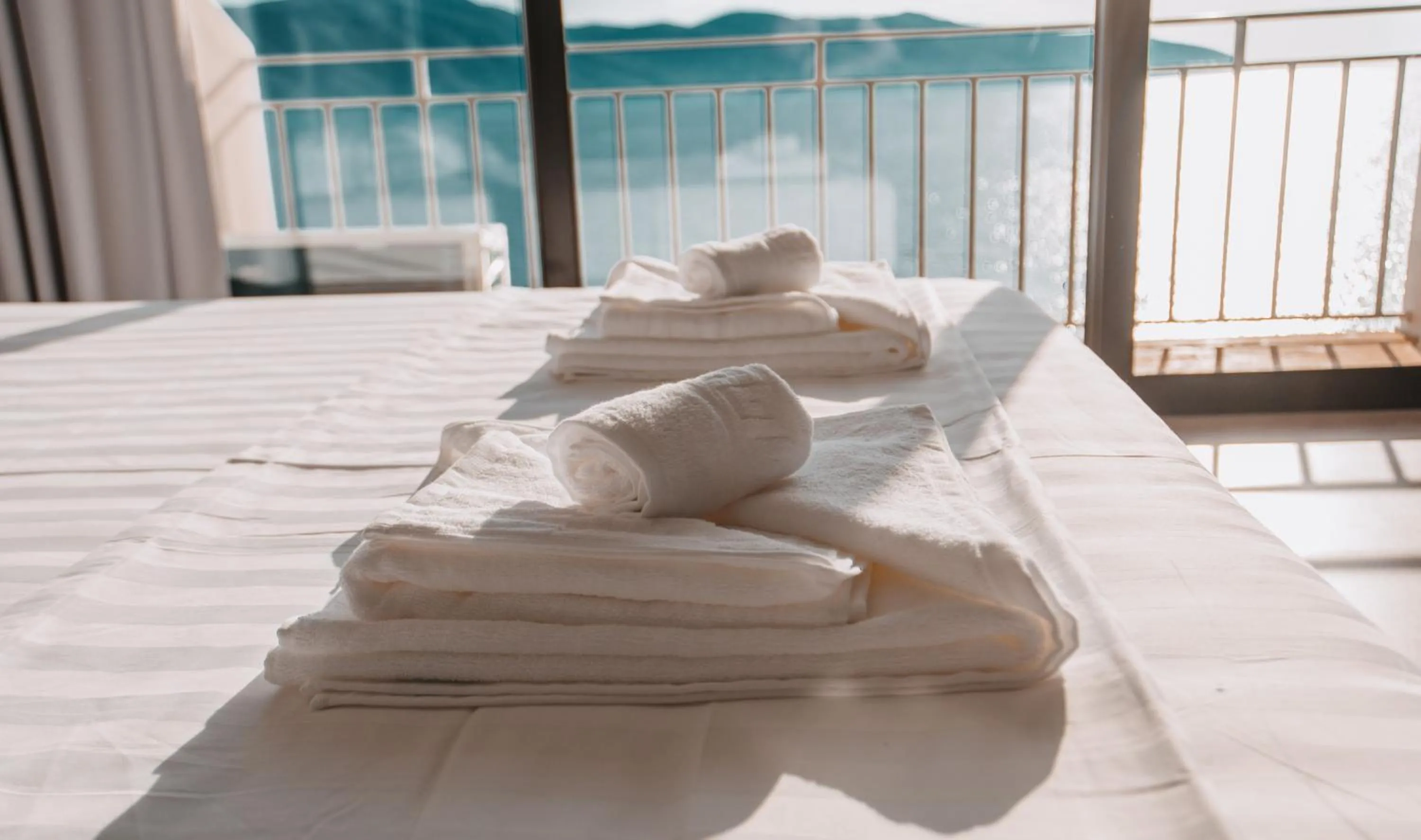 Bed in Hotel Zhironi