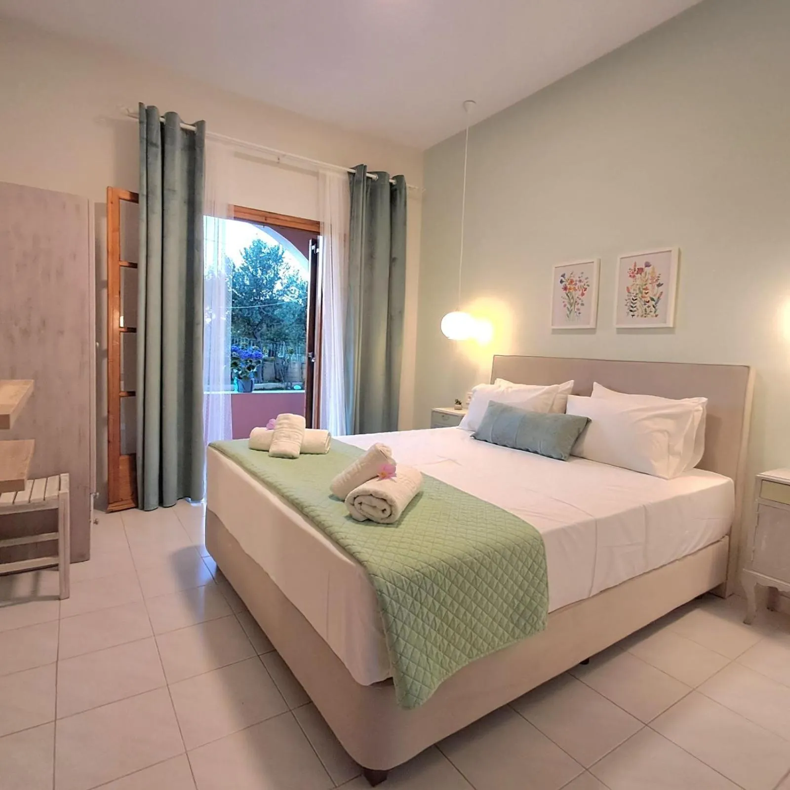 Bedroom, Bed in Olga's Garden Apartments
