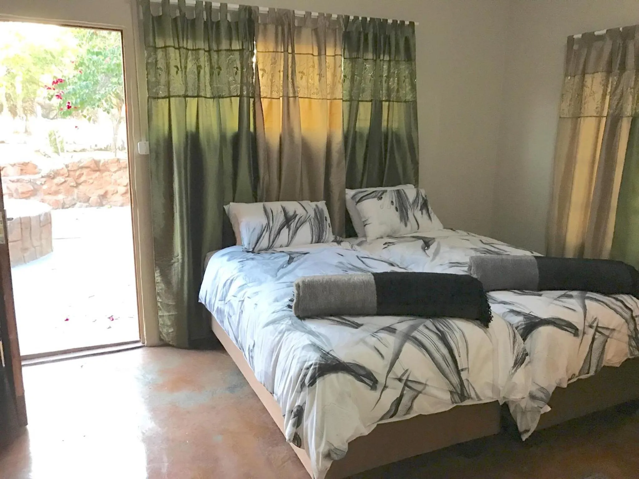 Bed in Klein Paradys Lodge - Polokwane