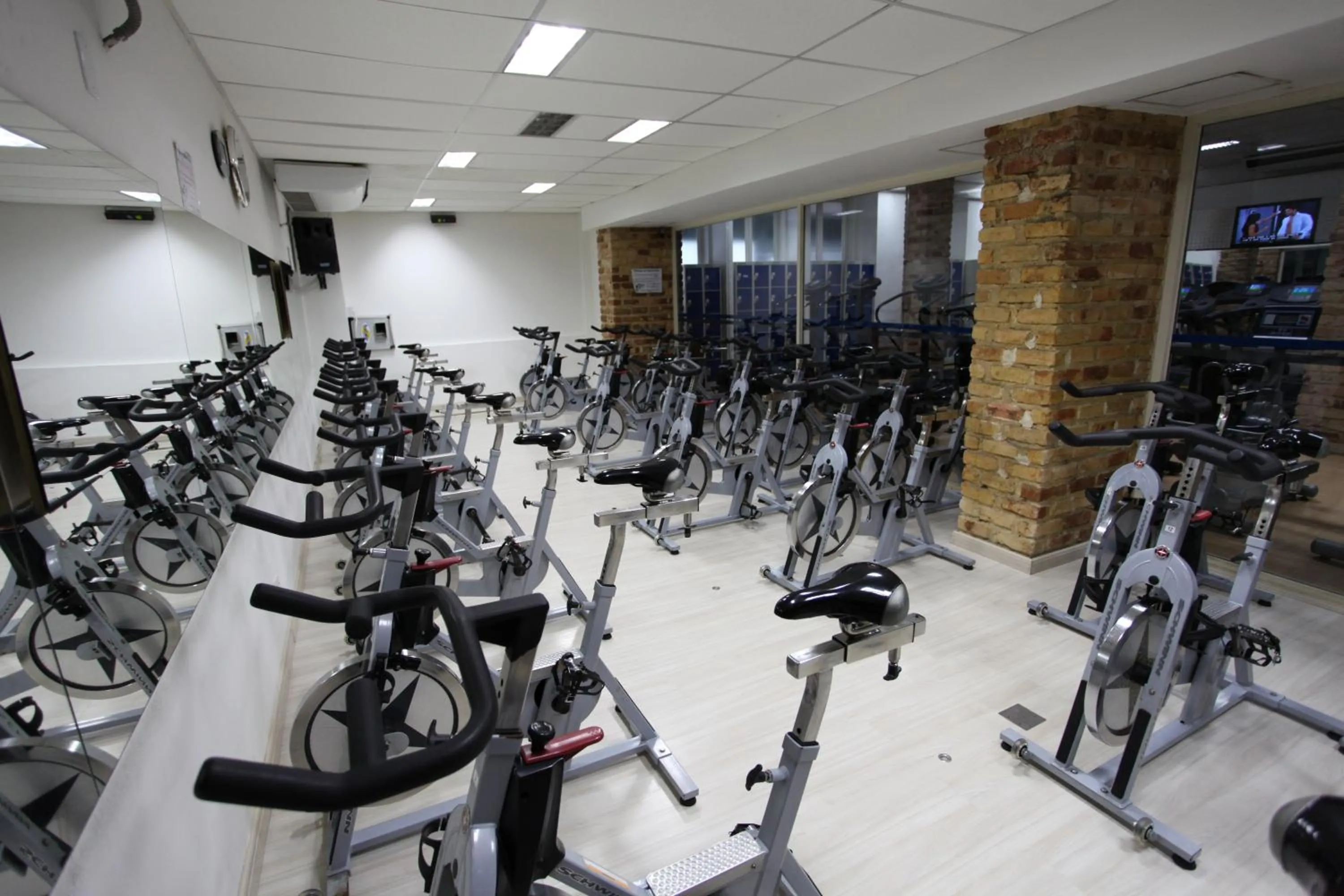 Fitness centre/facilities in Mengo Palace Hotel