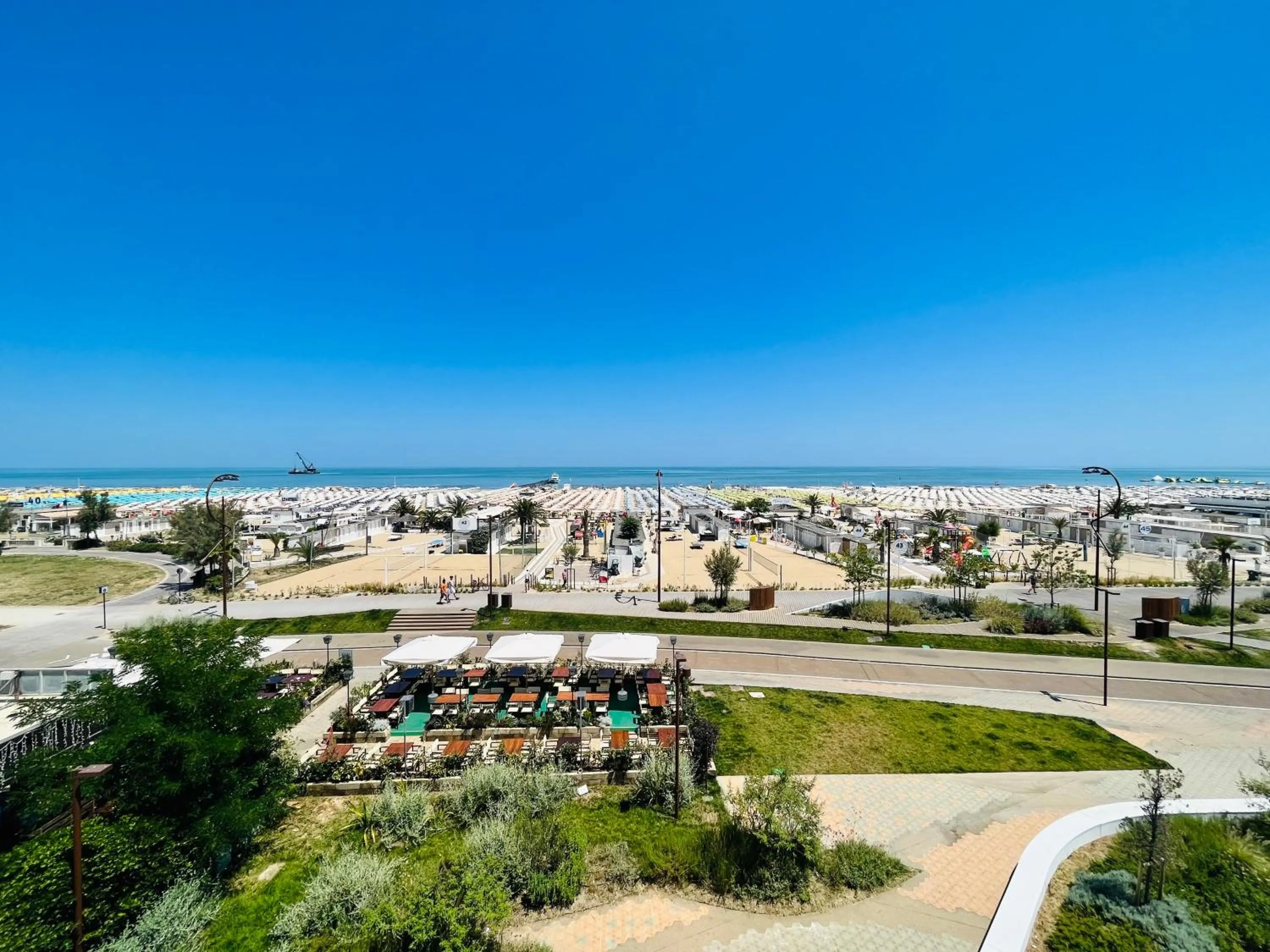 Sea view in Hotel Columbia Frontemare